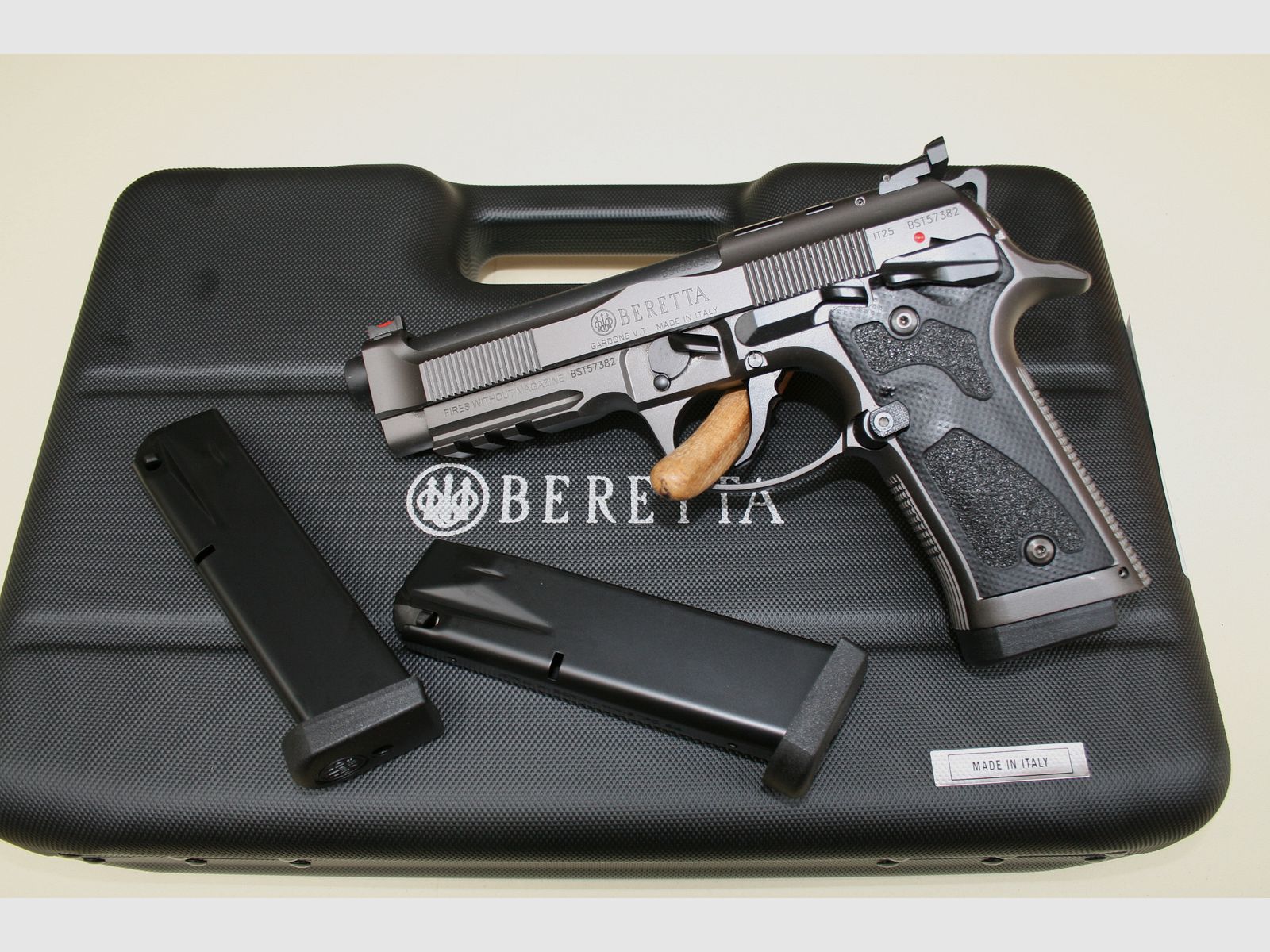 Pistole Beretta 92 X Performance Optic Ready Kal. 9×19 Special Make Dunkelgrau, Bild 1 von 8