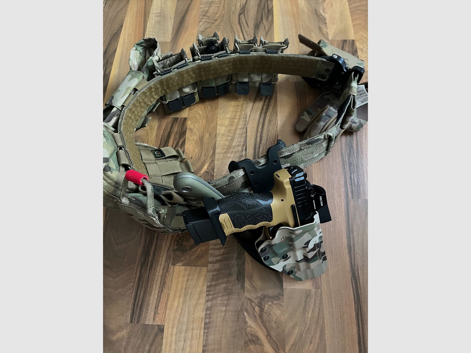 Heckler & Koch HK-Pistole Mod. SFP9 L + Holosun