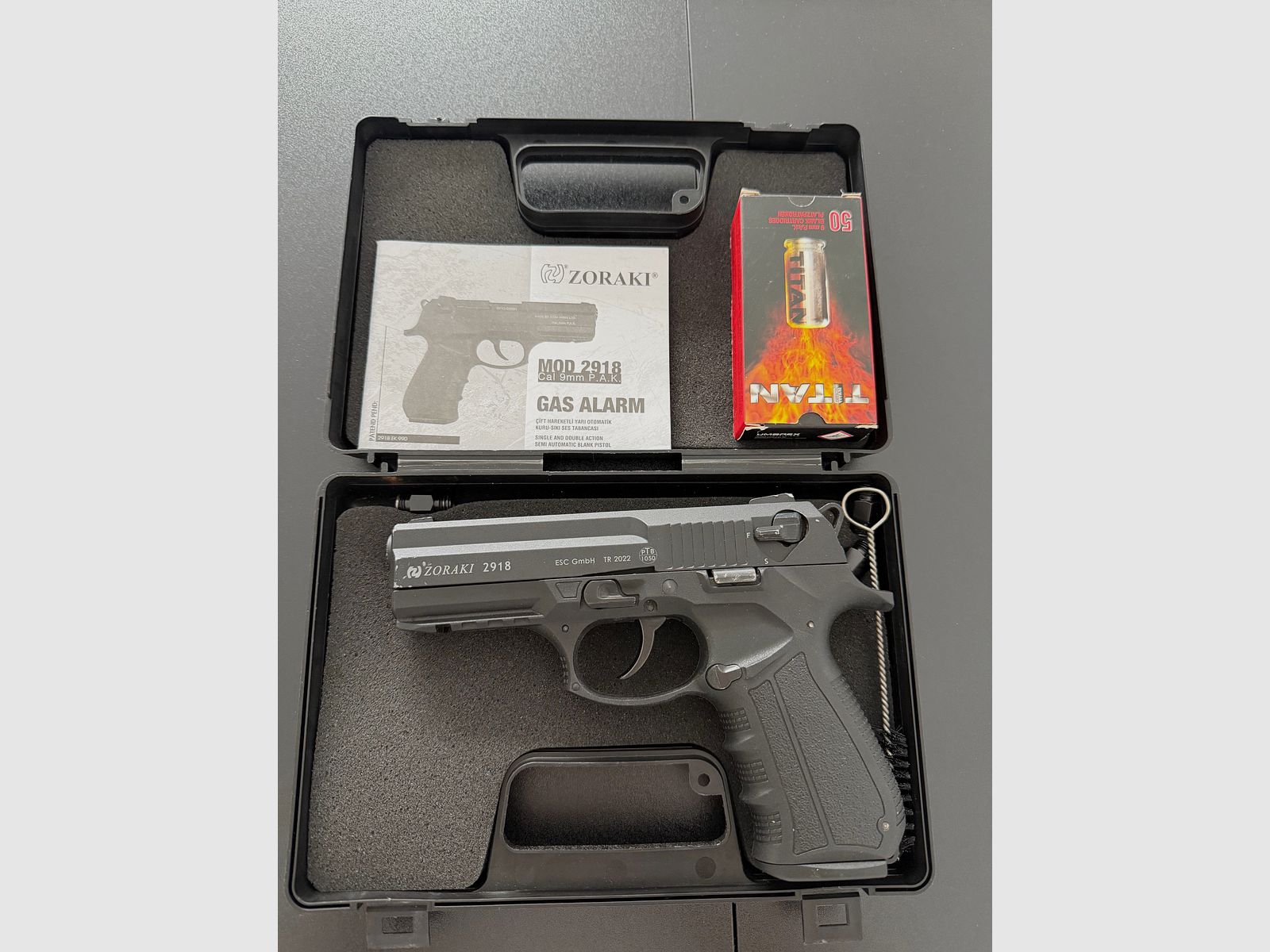 Zoraki 2918 blank firing pistol 9 mm PAK case PTB