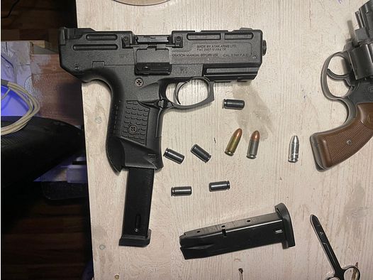 Pistolet-mitrailleur Zorraki 9mm