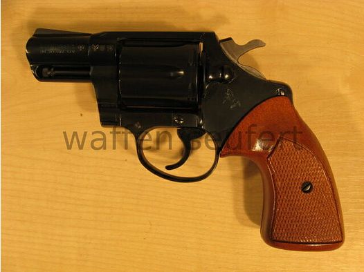 Colt Detective 2 inch barrel with large wooden grips