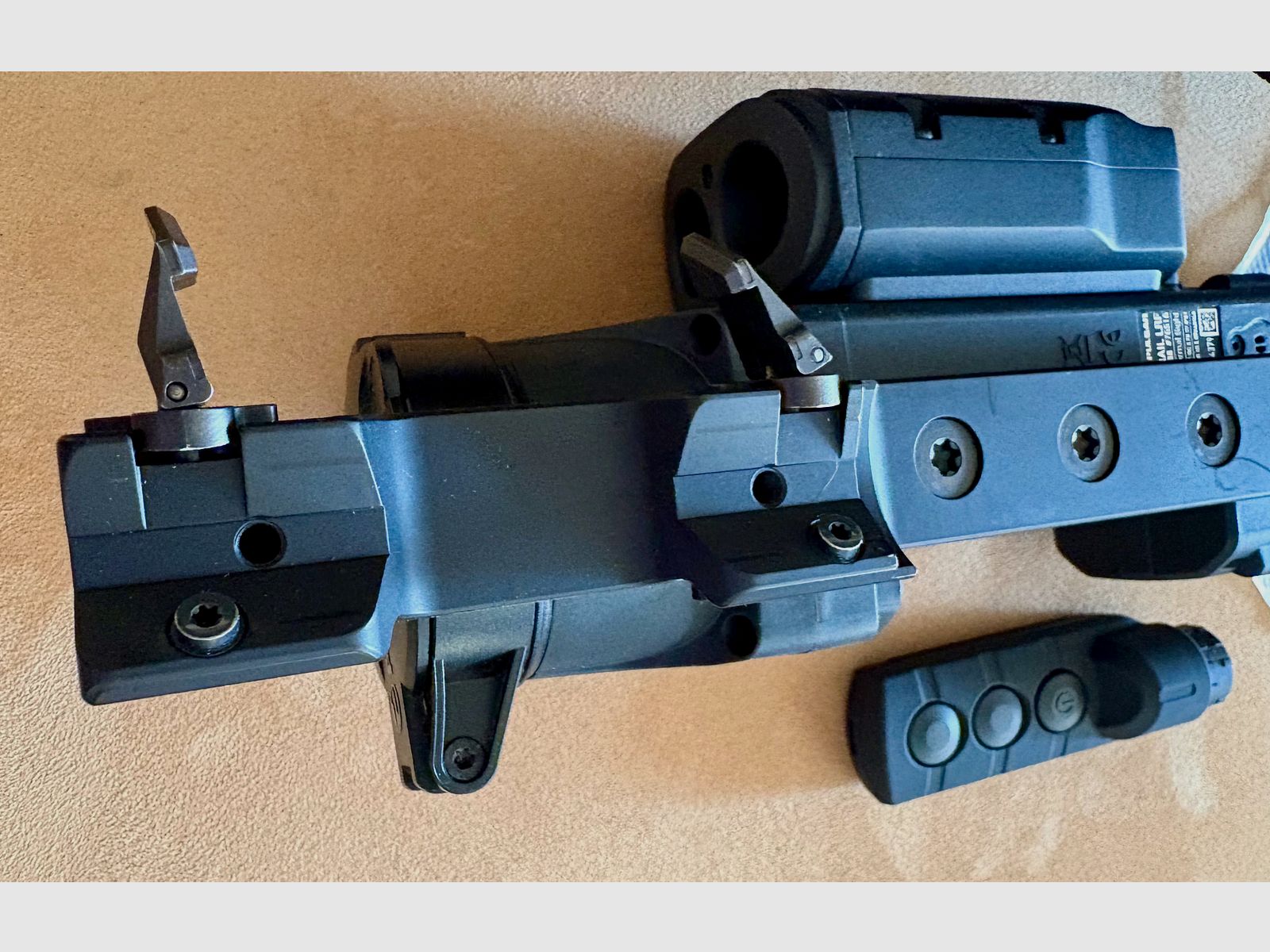 Pulsar Trail LRF XQ38 – Estado óptimo – incl. Montaje Blaser R8