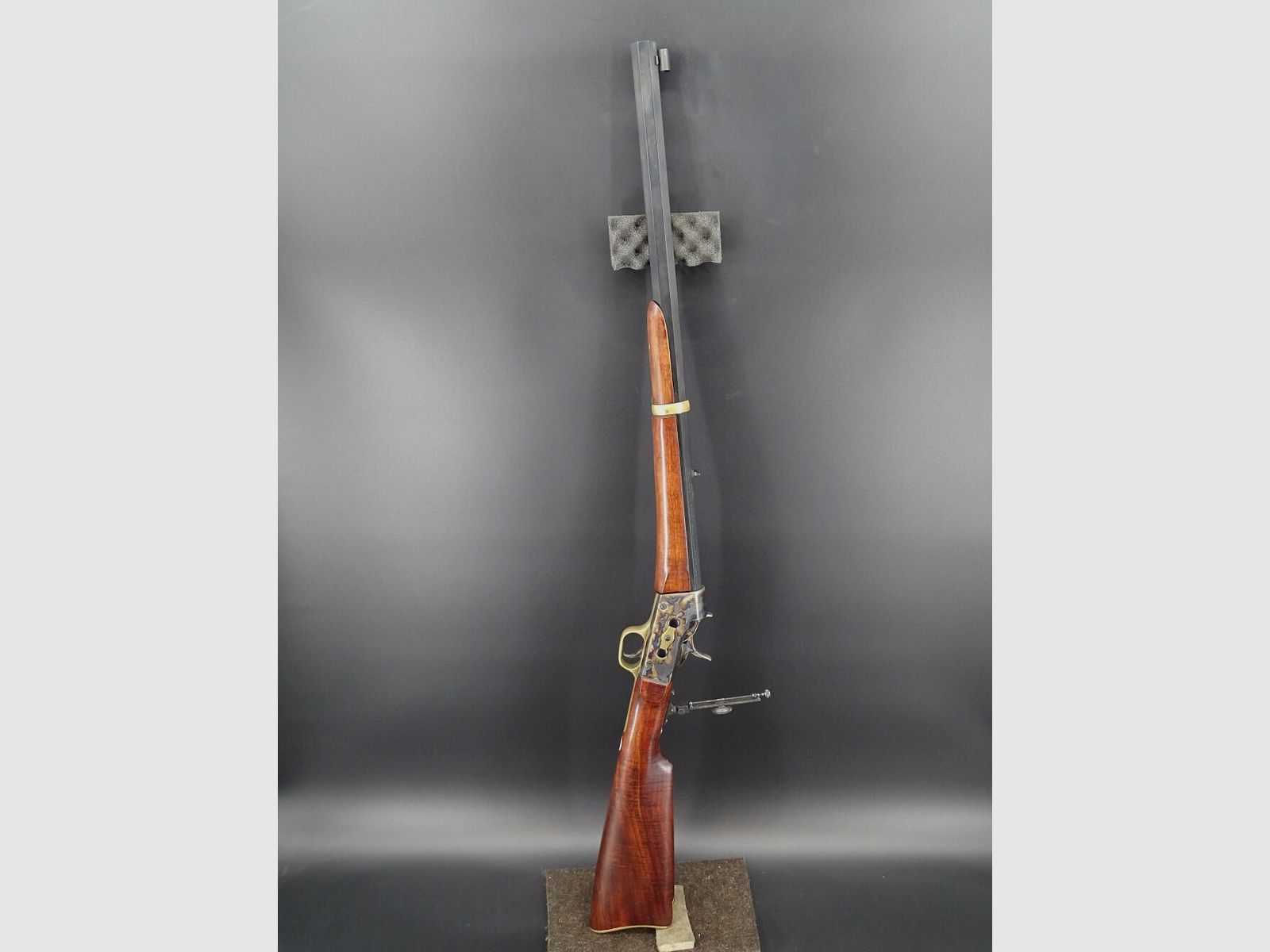 Pedersoli Rolling Block ośmiokątny bieg 28mm kaliber .45-70 diopter Rolling Block z diopterem