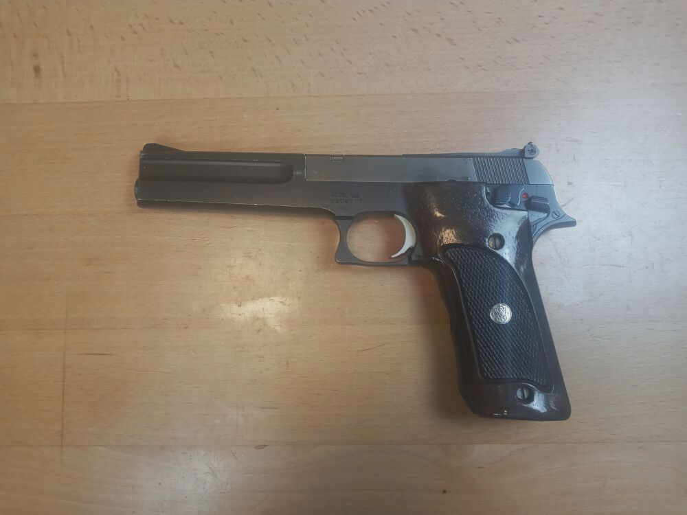 Smith & Wesson M 422