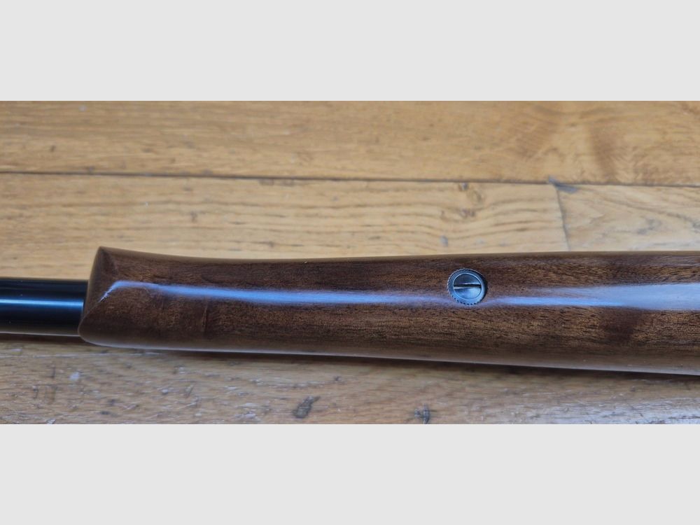 Wunderschöne Winchester 1895 – Furchtbar kal. 30.06 – Exzellente Verarbeitung von Miroku in Japan für Browning – Sehr schöne Hölzer, mindestens Grade V – Wunderschöner Lauf und perfekte Mechanik – Waffe in sehr gutem Zustand – TBE+!, Bild 15 von 40