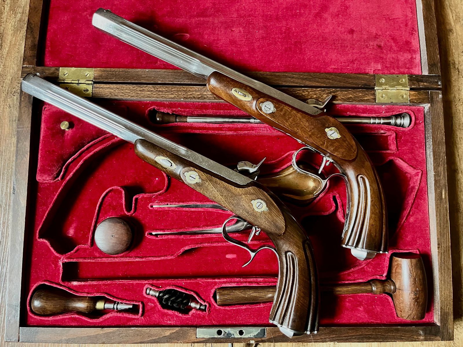 2x Duelpistolen in de koffer - Perkussiepistool Duelpistool
