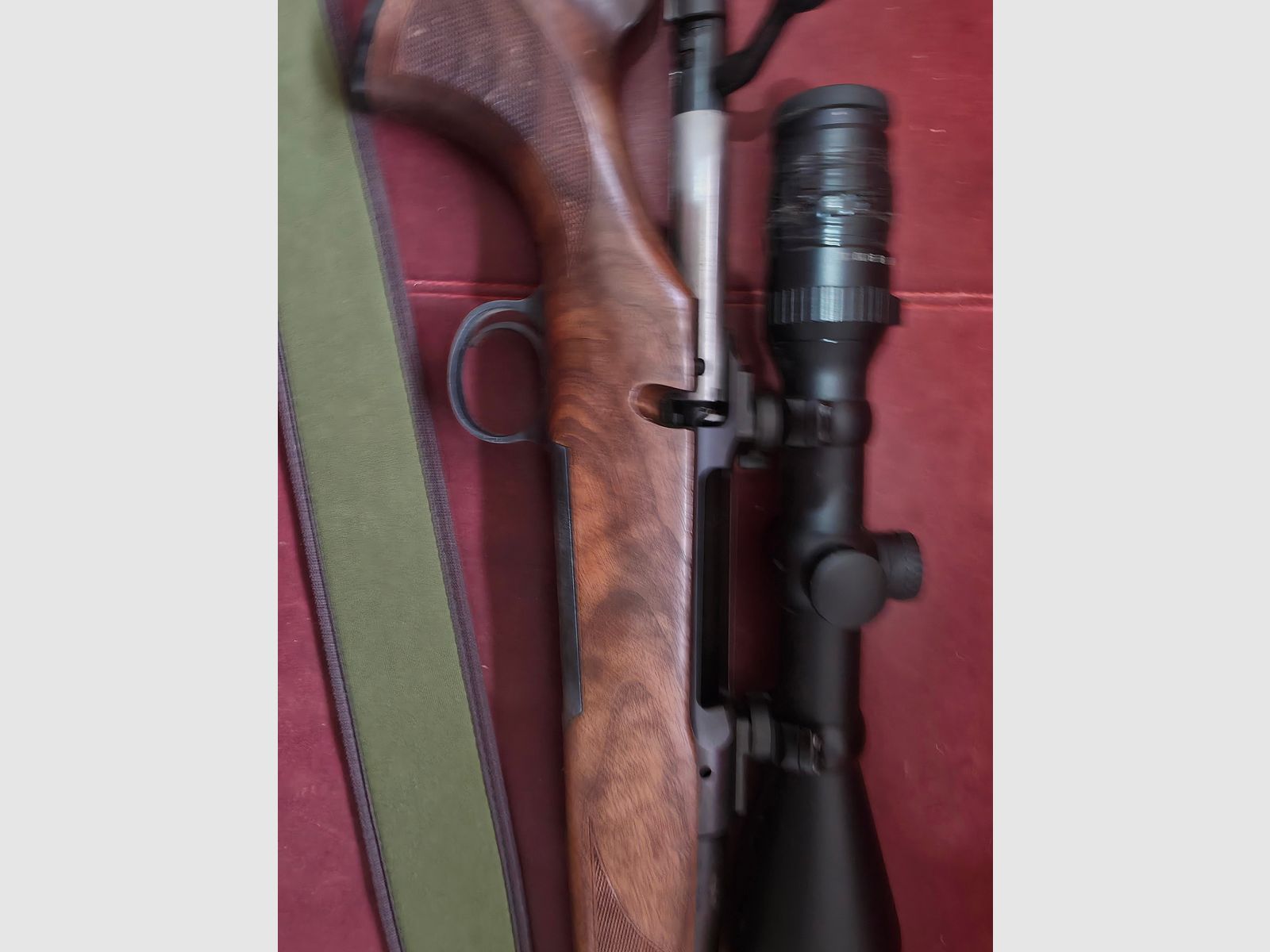 Sauer 101 Classic .308Win mit Meopta-Zielfernrohr und Hausken-Schalldämpfer