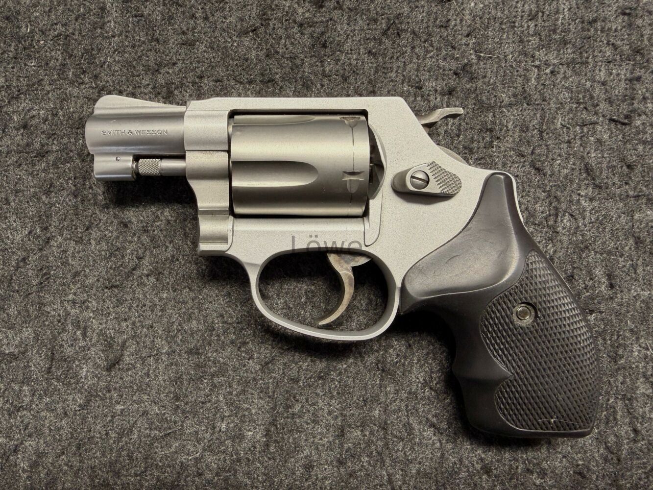 Smith and Wesson Airwight 637-1