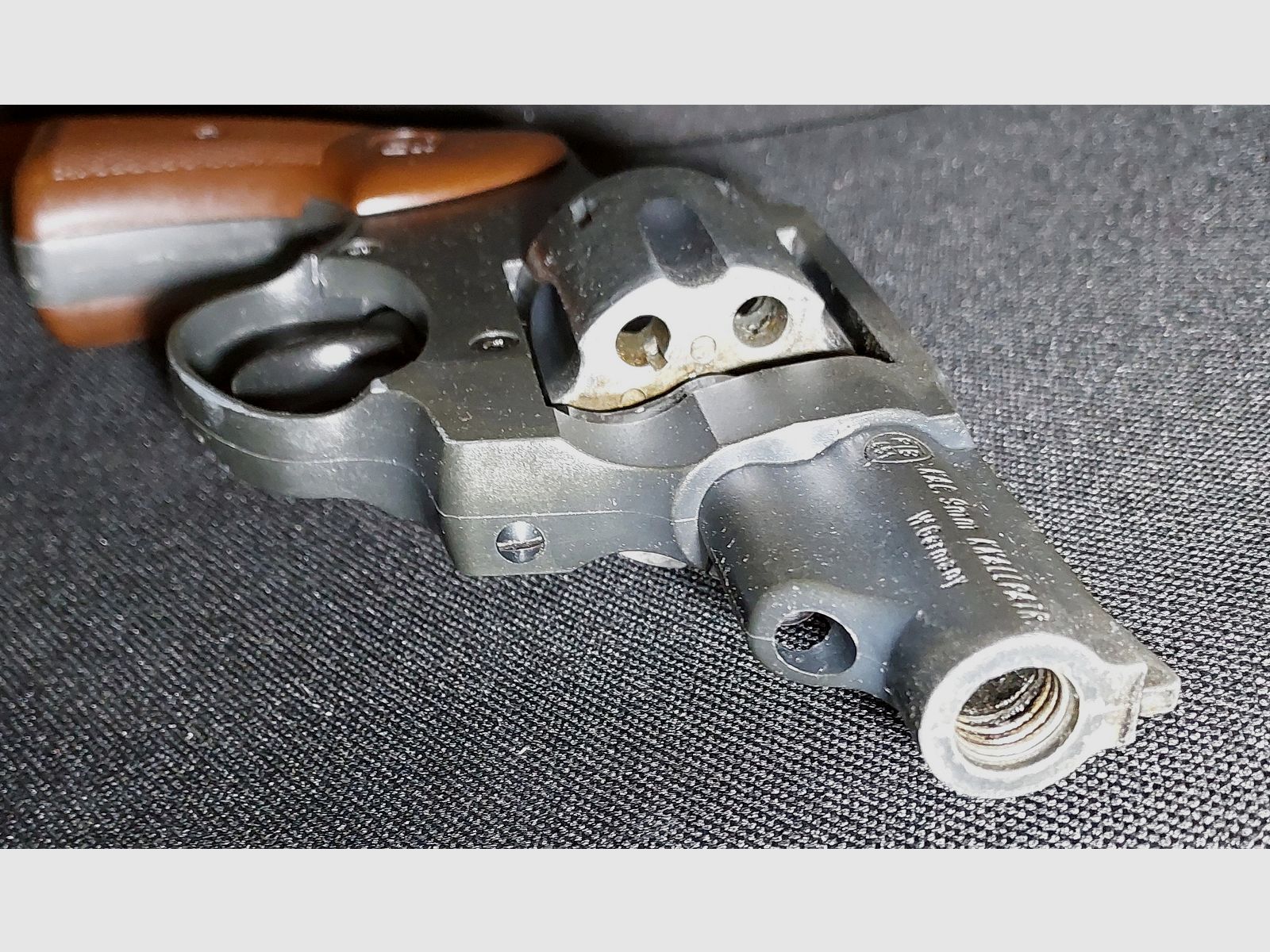 Röhm RG79 Schreckschuss Revolver brüniert (PTB 5-71) Rg 79 mit integriertem 15mm Lauf