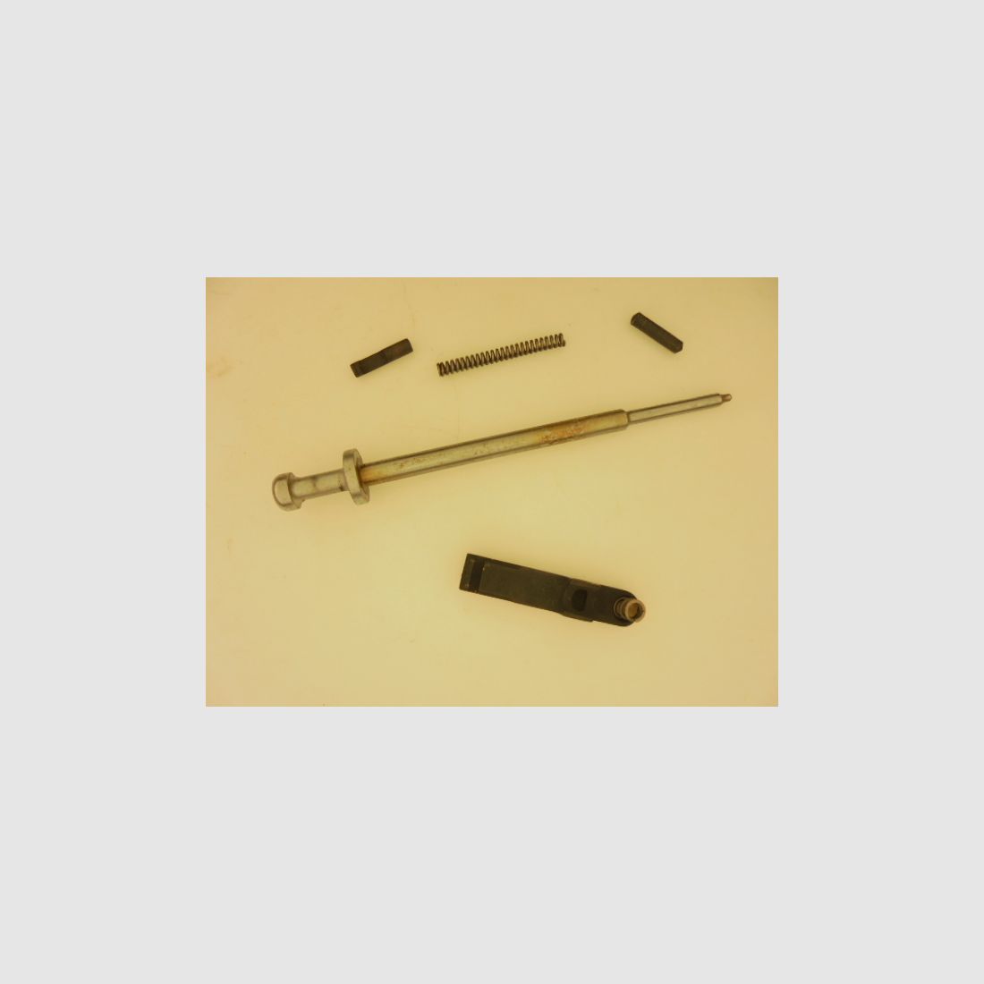 Schlagbolzen Auswerfer Extractor AR15/M4, Bild 2 von 3