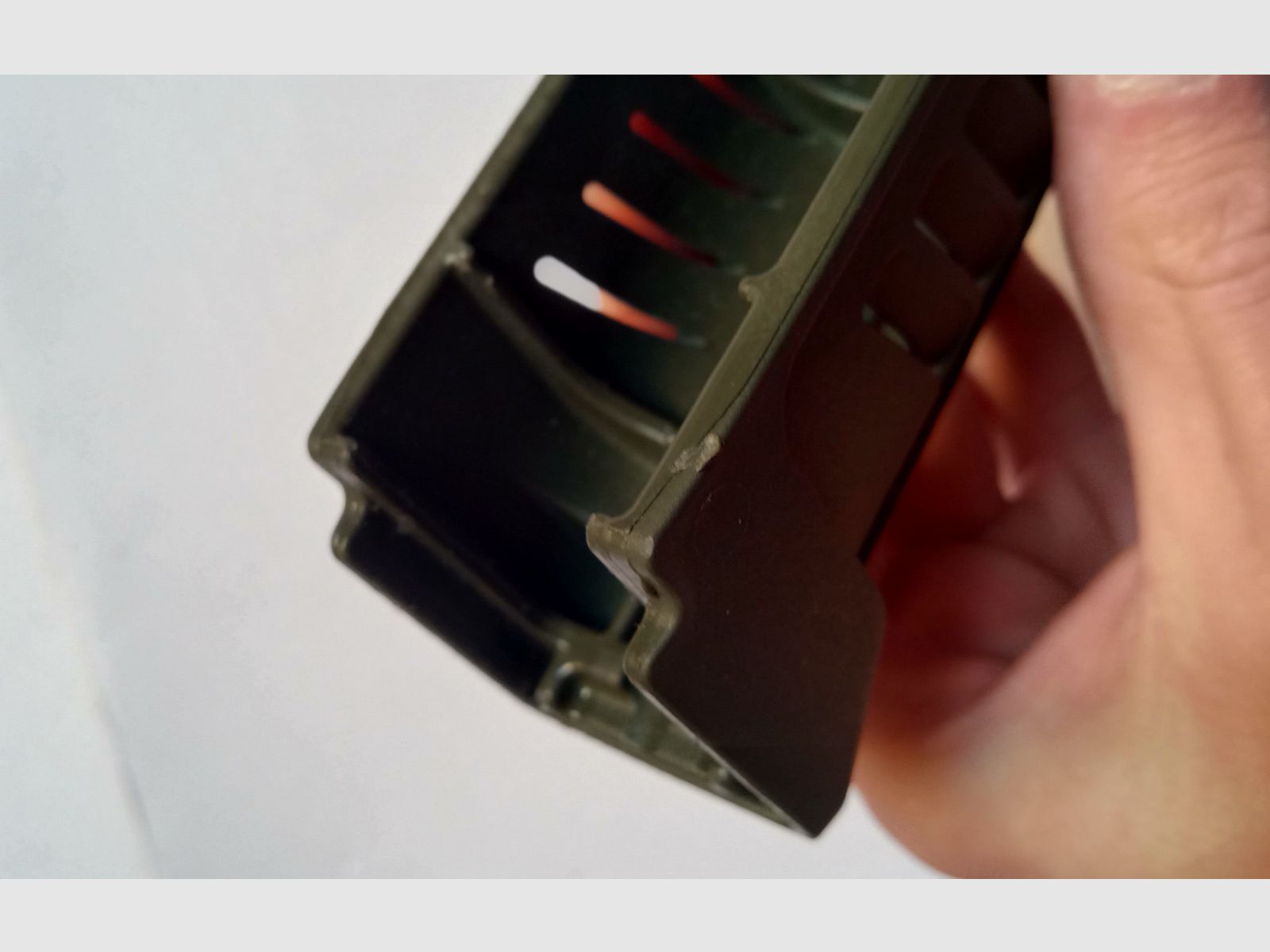 FAB Defense osłona rękojeści i chwyt pistoletowy oliwkowo-zielony / cena wyjściowa 100€ / przeznaczony do AK74 / AKM / AK-100