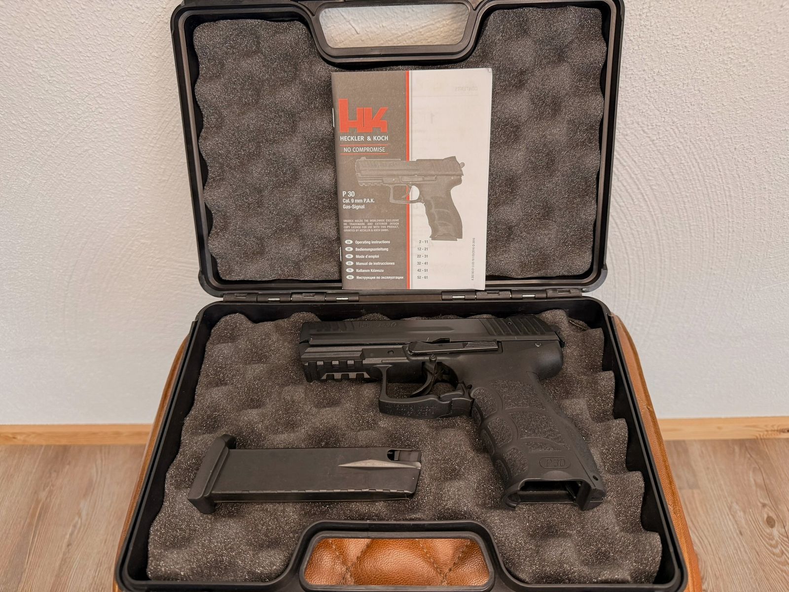 Heckler & Koch P30 Schreckschuss-Pistole 9 mm P.A.K. brüniert