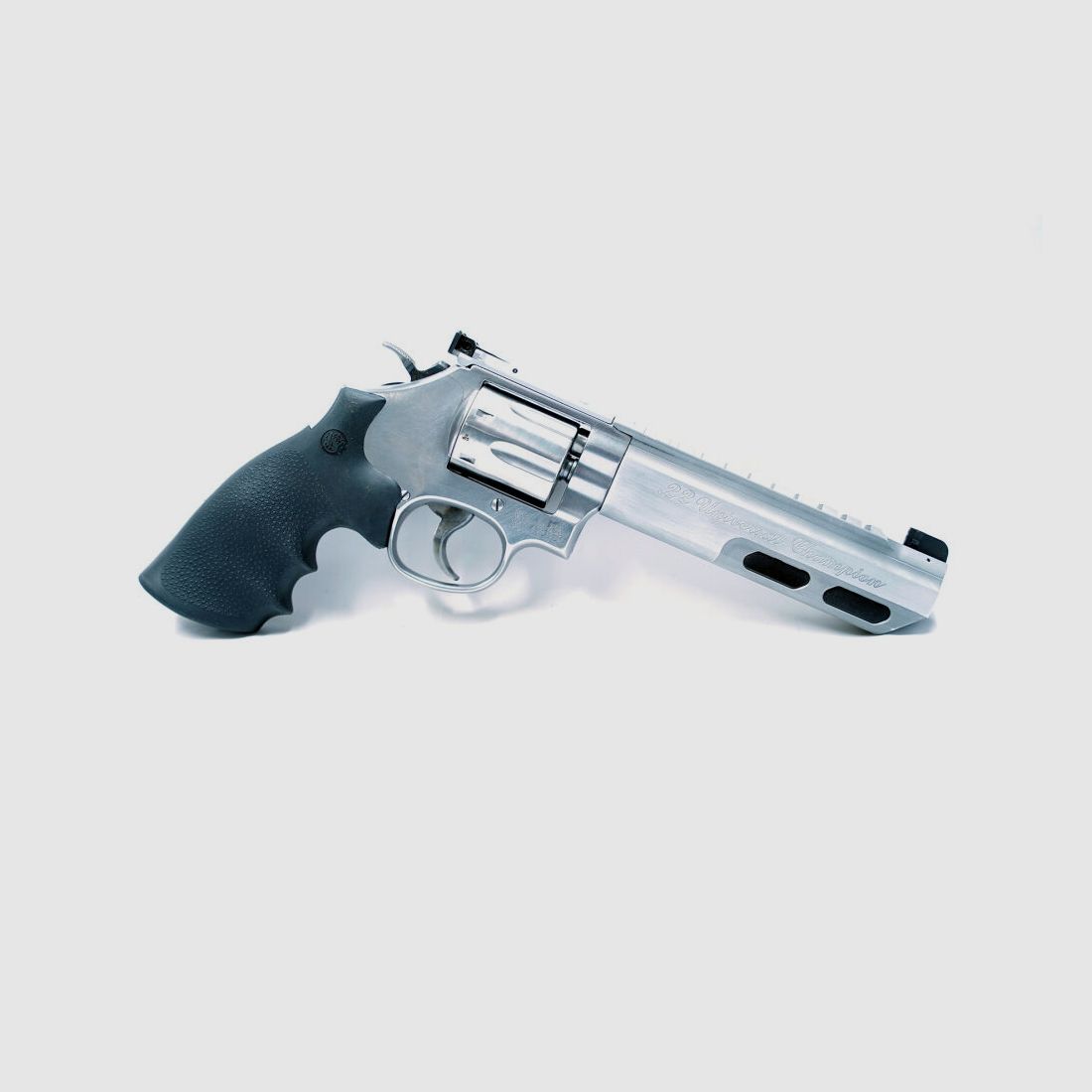 Smith&Wesson 617 Universal Champion 6"
