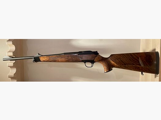 BLASER R8 LUJO (CLASE DE MADERA 5+!)
