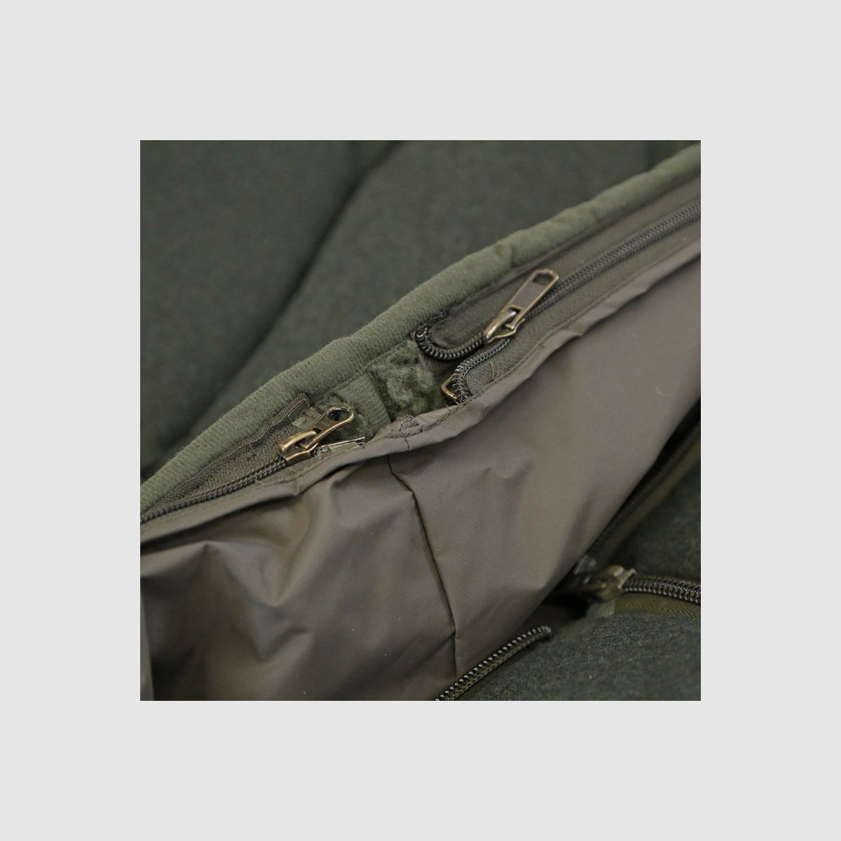 CARINTHIA Manteau d'entrée avec partie pour les pieds en fausse fourrure (Taille XL)