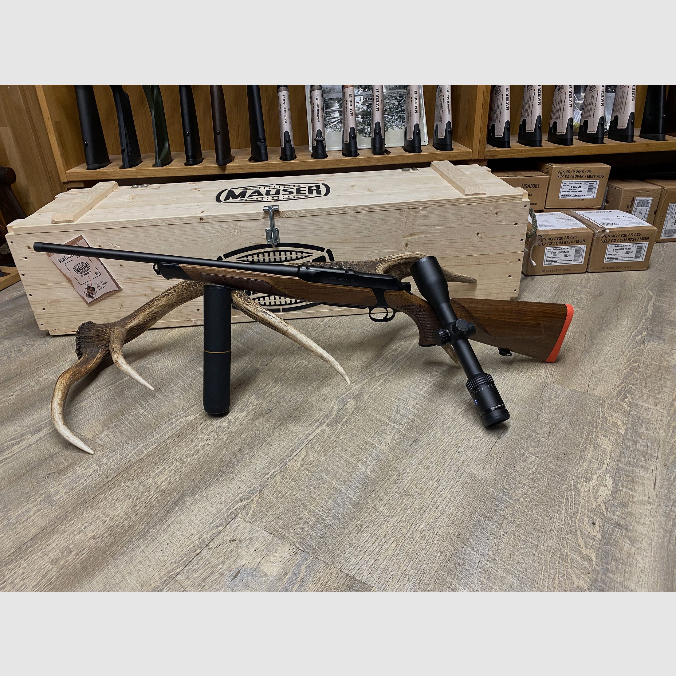 Sauer 505 Ergo Lux, mit Zeiss Conquest V6 2-12x50 M, mit Schiene