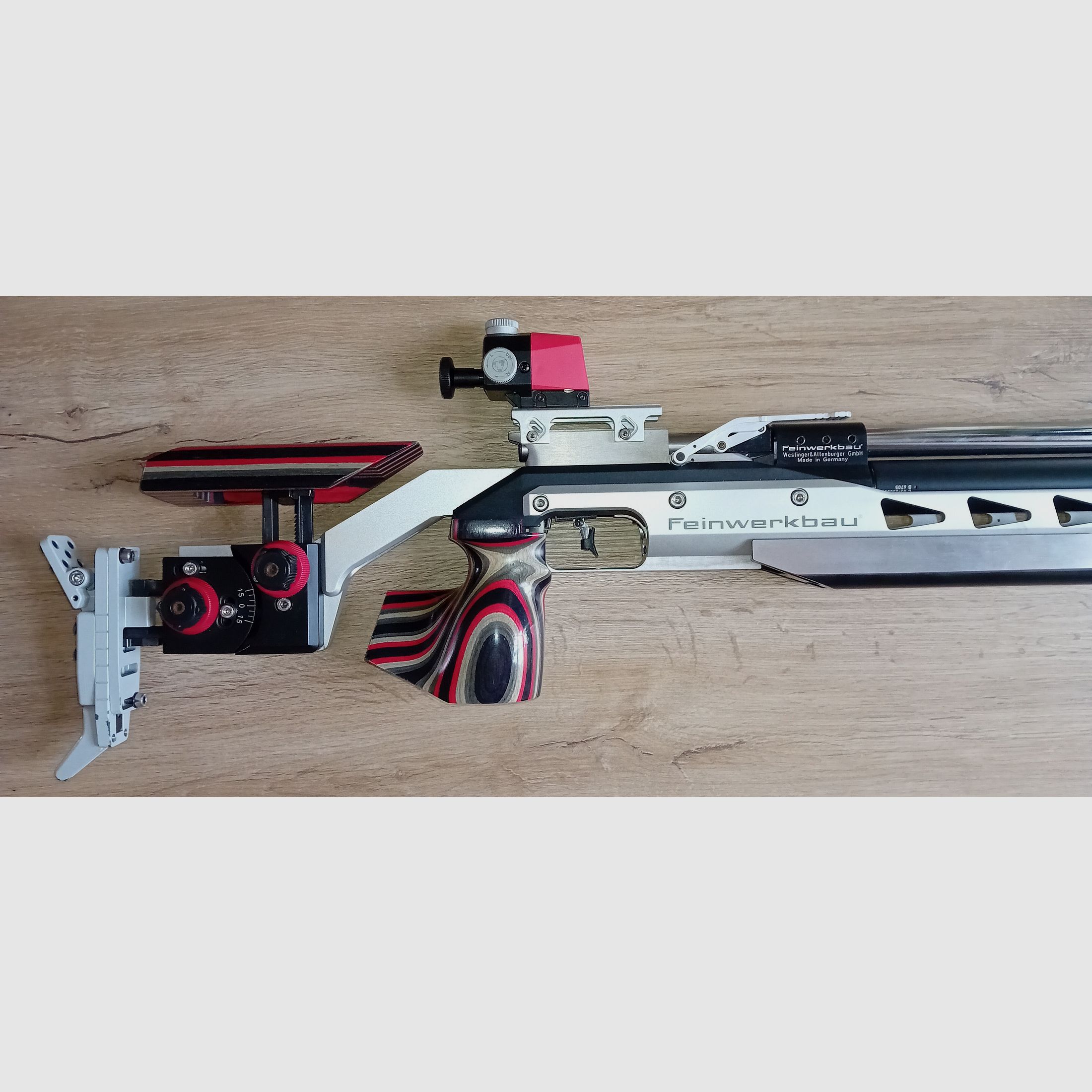 Press - Luftgewehr Feinwerkbau 700  ALU -  Rechts - Schaft