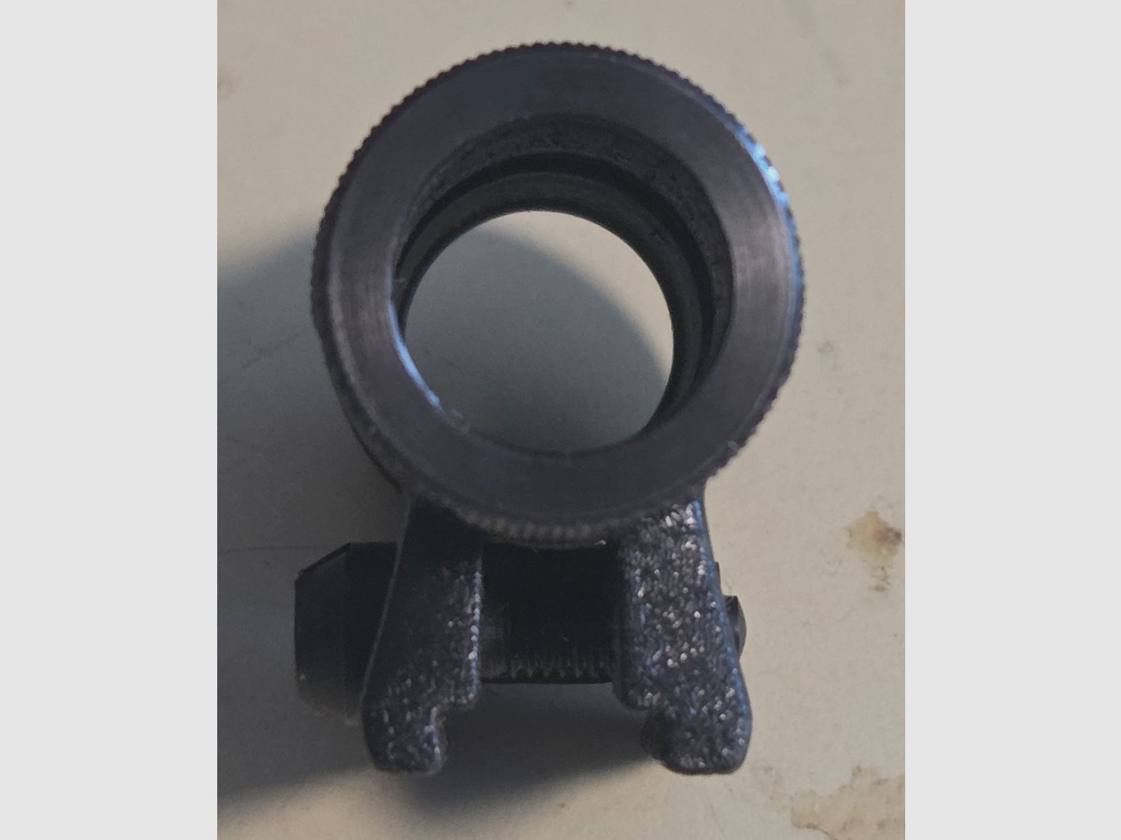 Tunnel per mirino con 2 supporti per mirino - coda di rondine sopra 9,4 e sotto 8,8 mm di larghezza
