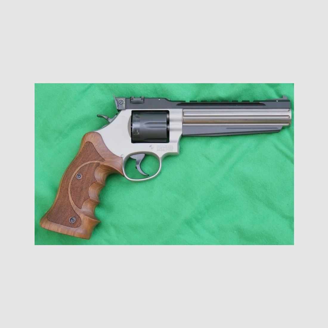 Smith & Wesson 686 Club 30, fluted