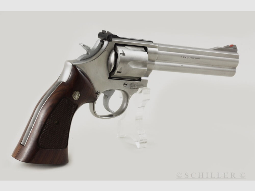Smith & Wesson 686