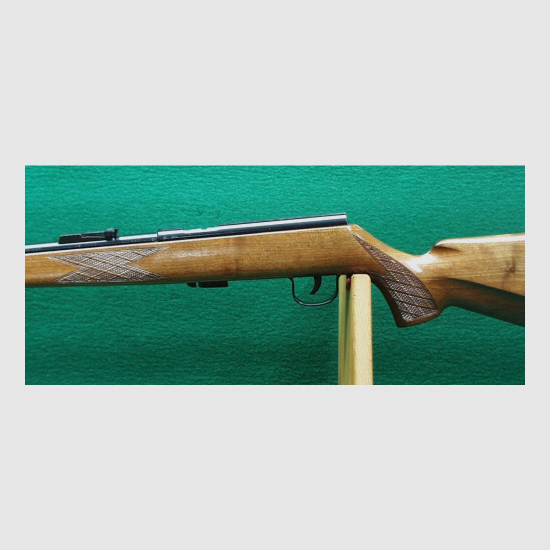 Voere Vöhrenbach Germania carabina a ripetizione cal. .22 l.r.