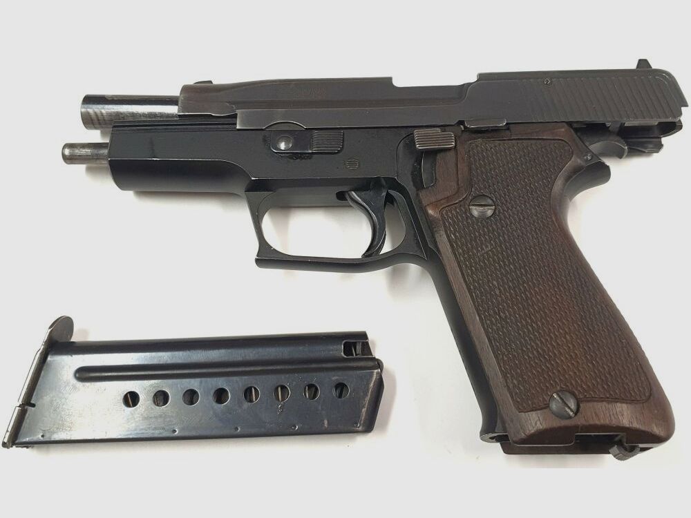 SIG P220 okładziny drewniane, zdjęcie 8 z 10
