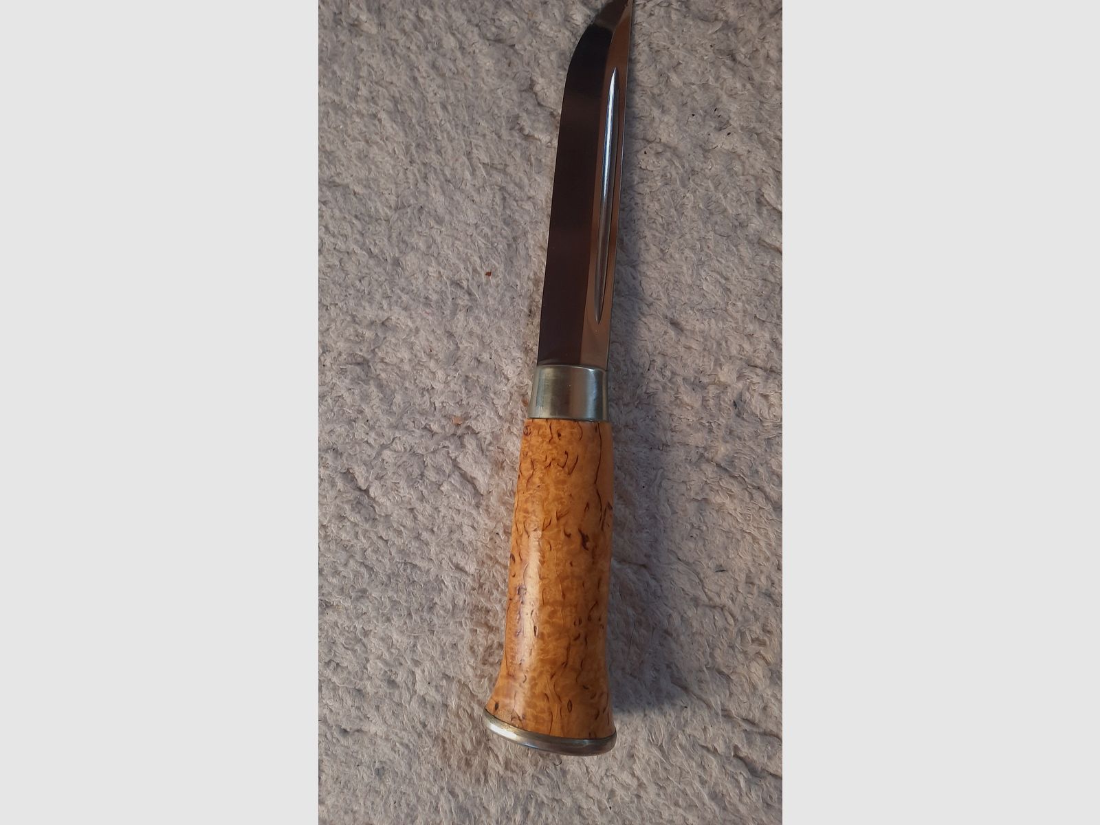 Bellissimo coltello da caccia e da esterno Kauhava dalla Finlandia. PUUKO Messer