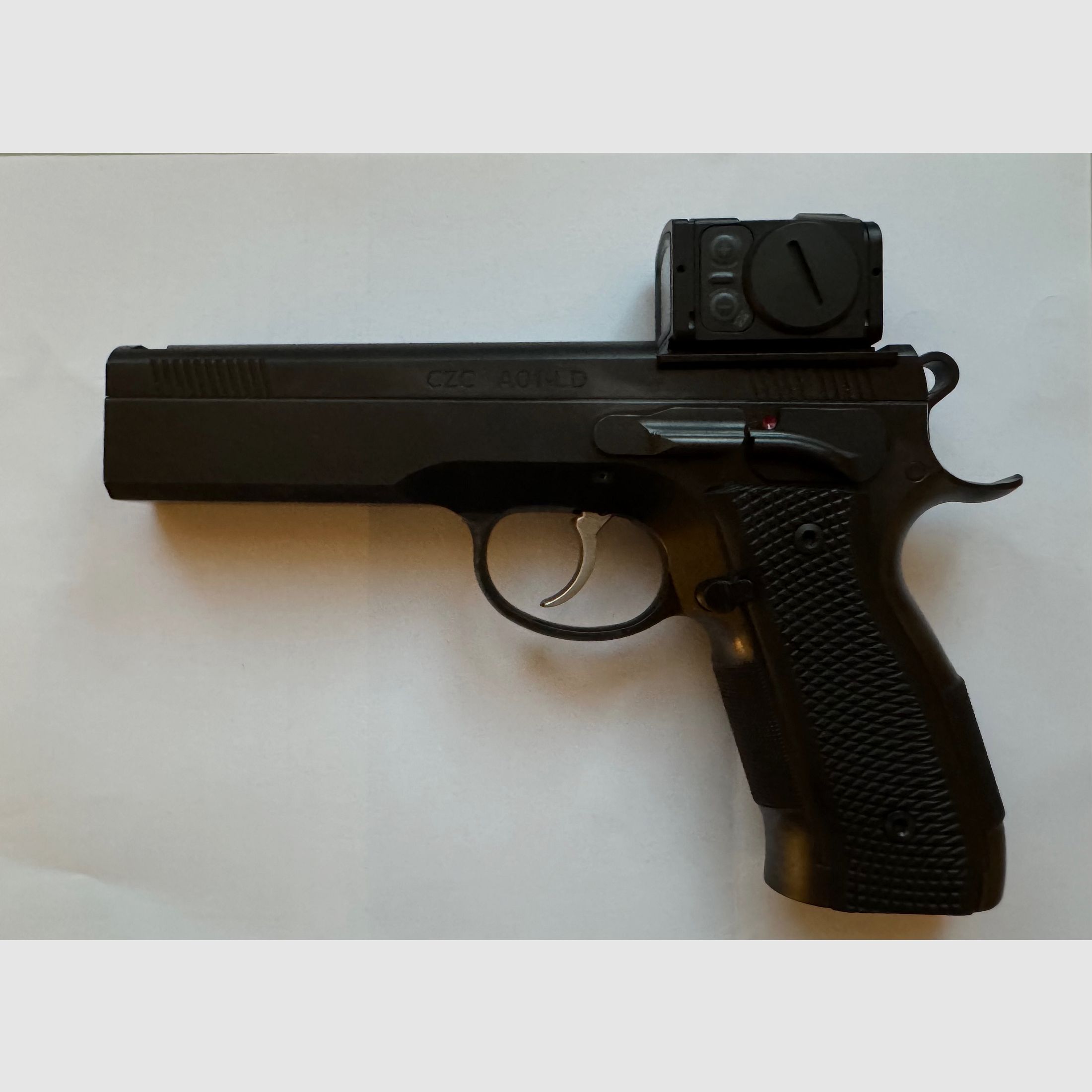 Pistola CZcustom Mod. CZC A01 LD -Listo para óptica