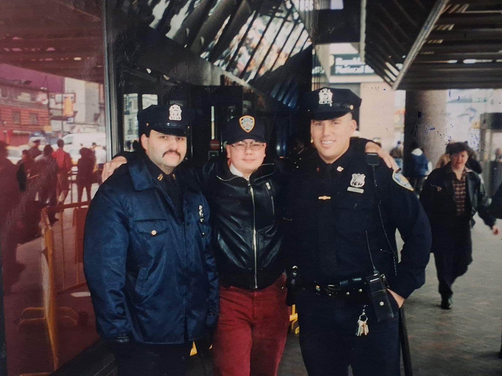 Conjunto de coleccionista de alta gama: legendaria historia y equipo de campo de tiro "Hole-in-Hole" del NYPD (único)