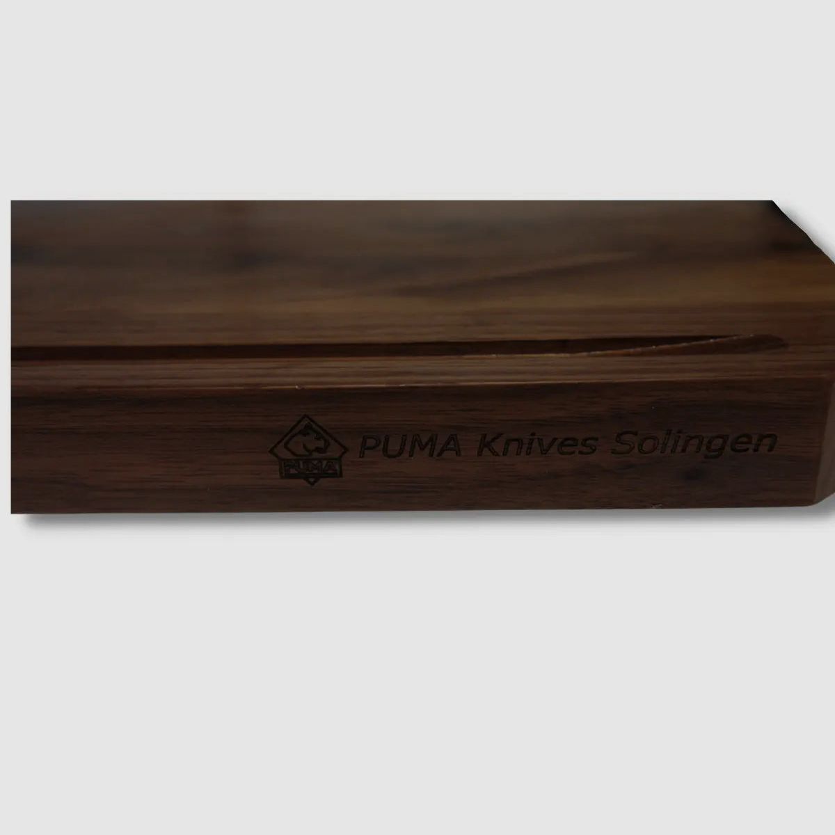PUMA cutting board with juice groove 45x30cm, walnut