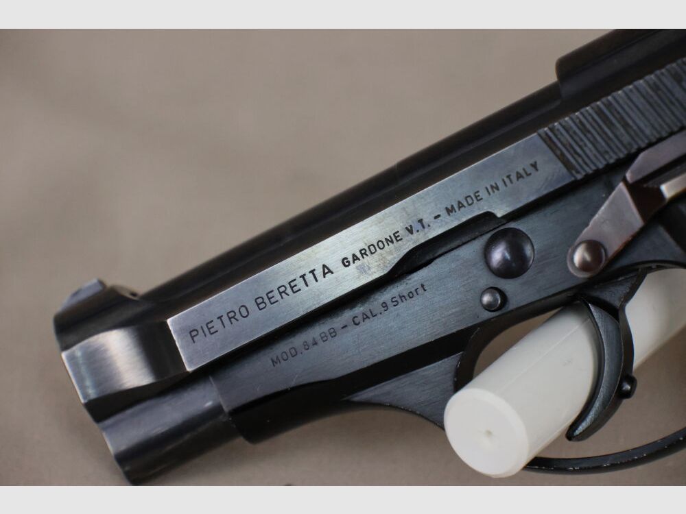 Beretta Mod. 84 BB // .380 Auto o 9mm Short