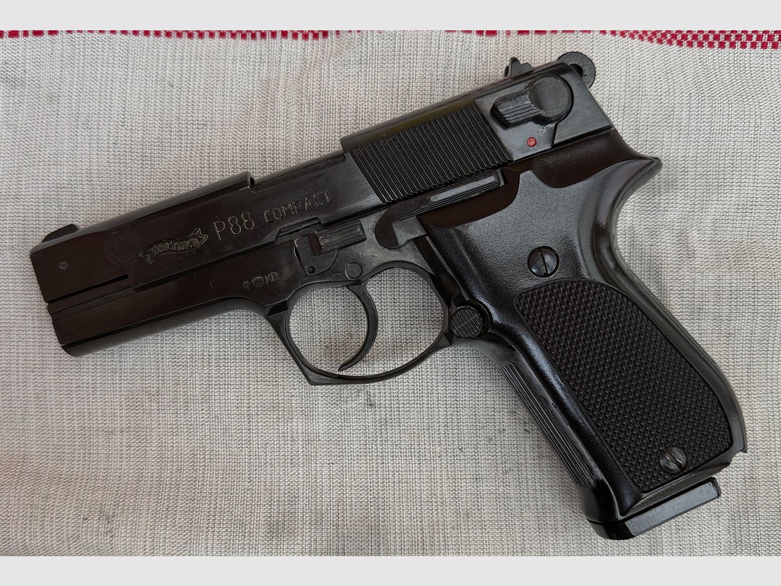 Walther P88 PTB 428 / pistola de fogueo 8mm / coleccionista