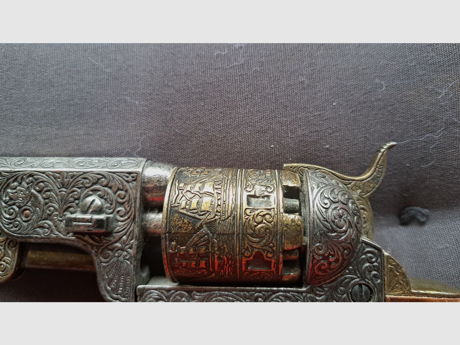 Arme décorative Colt Model Navy 1851