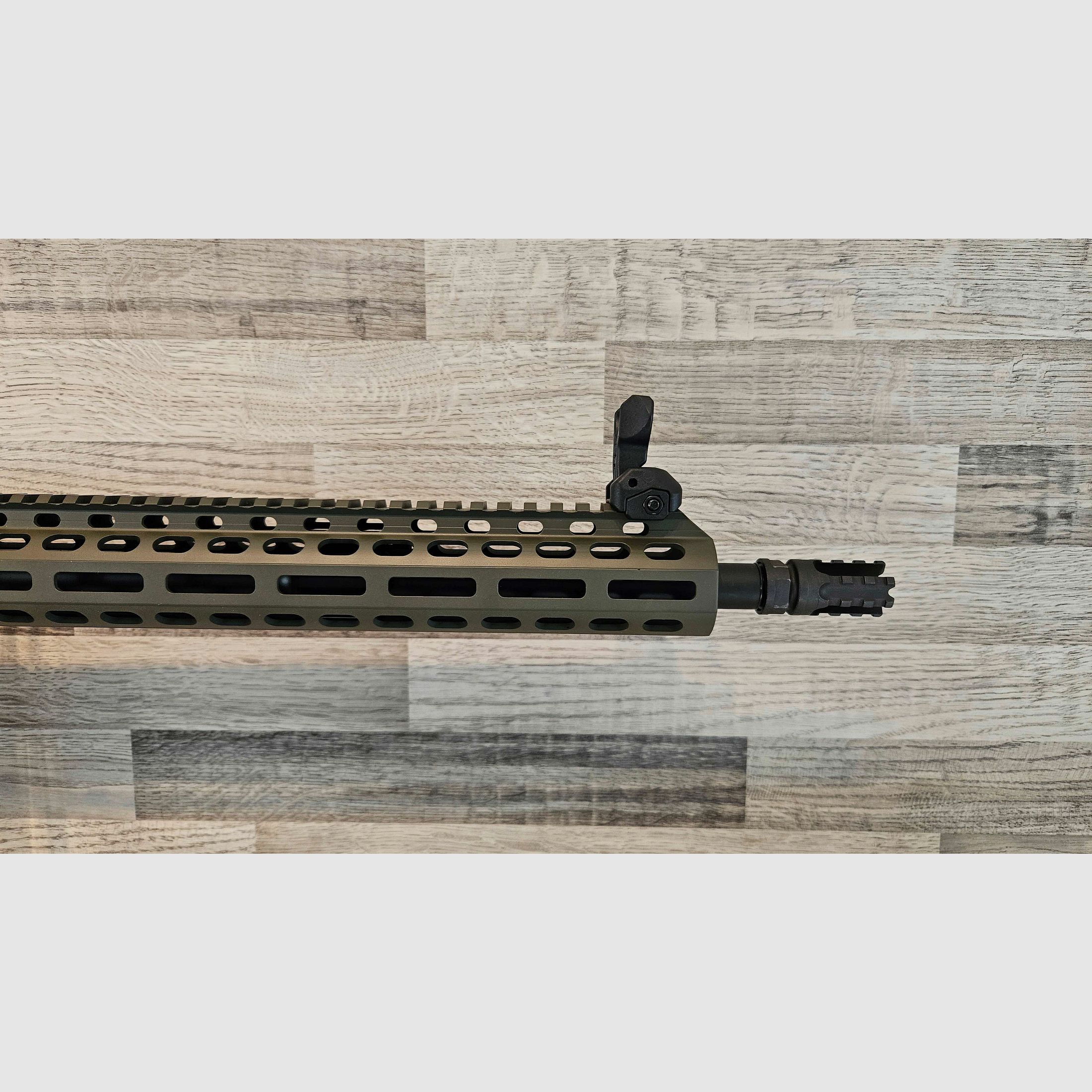 Neuware vom Fachhandel - Schmeisser AR15 M5FL Sondermodell MAGPUL 16,75" OD Green FDE Kal. .223Rem