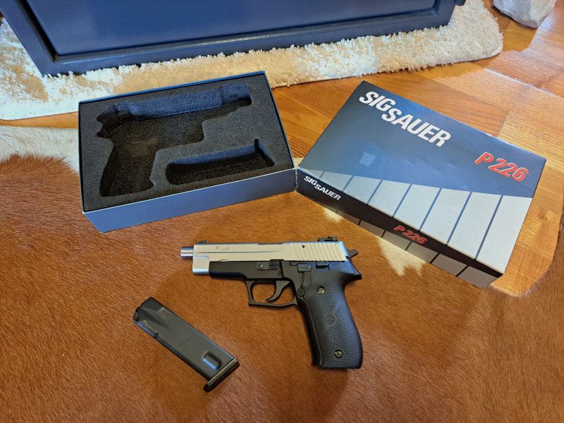 Sig Sauer P 226 S Due-Tone 9mm mit Original Karton