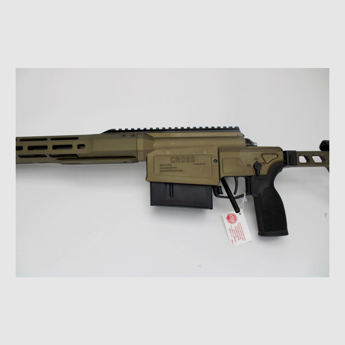 Rep. geweer SIG Sauer Cross Coyote Magnum nieuwe wapen uit gebroken klantenbestelling .300WinMag