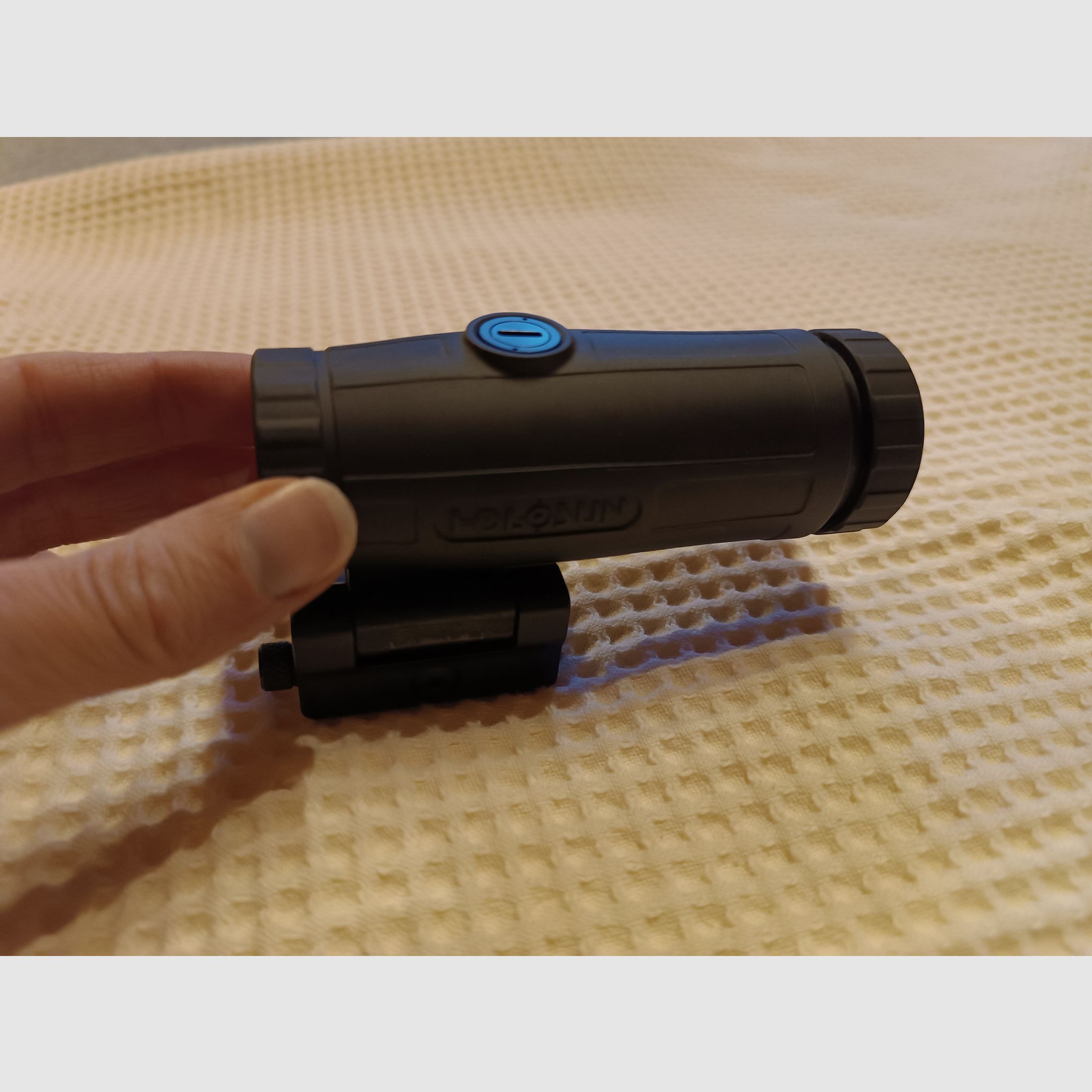 Holosun Magnifier. 3-fach Vergrößerung.