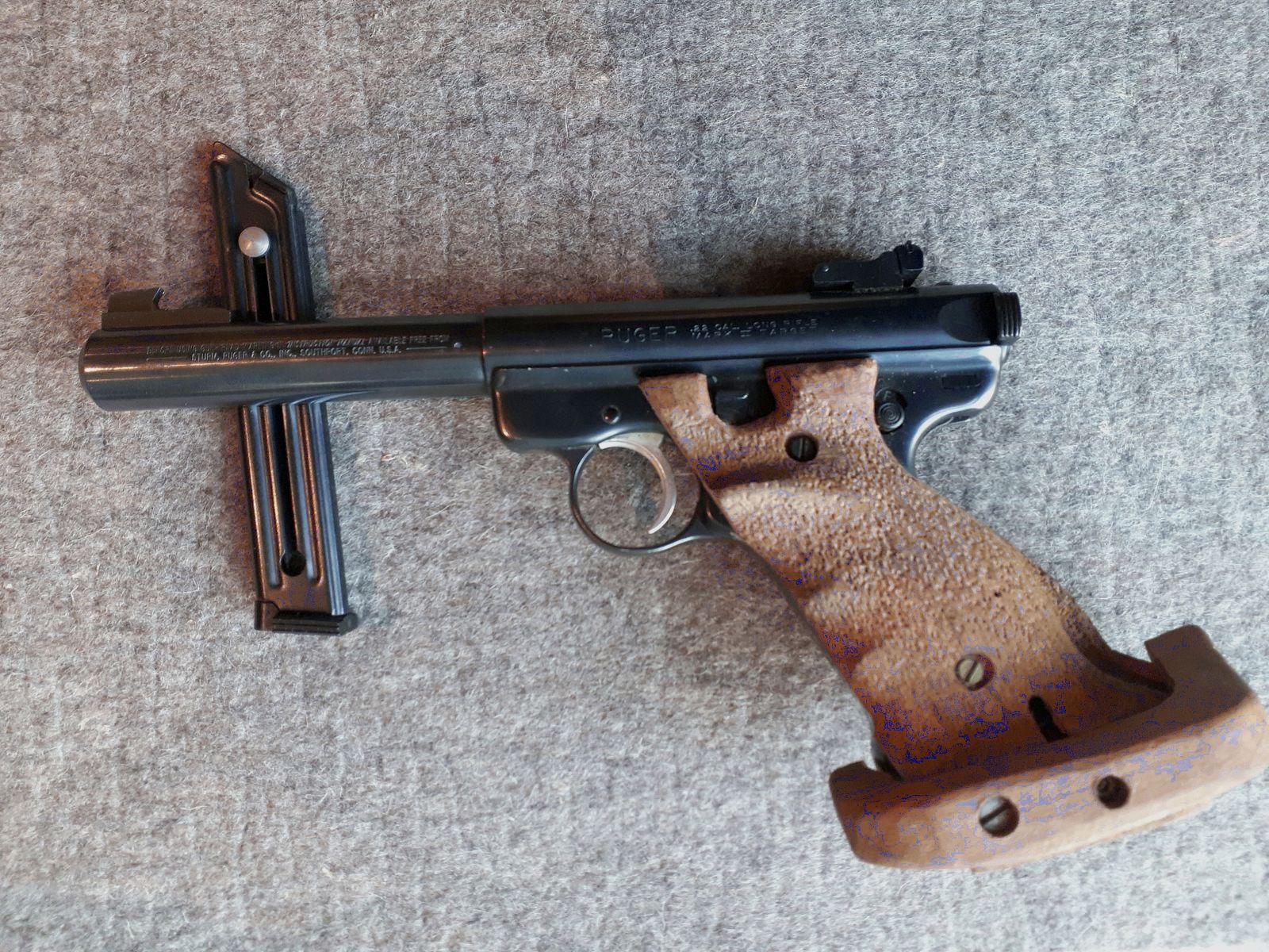 KK Pistole Ruger Mk. II.