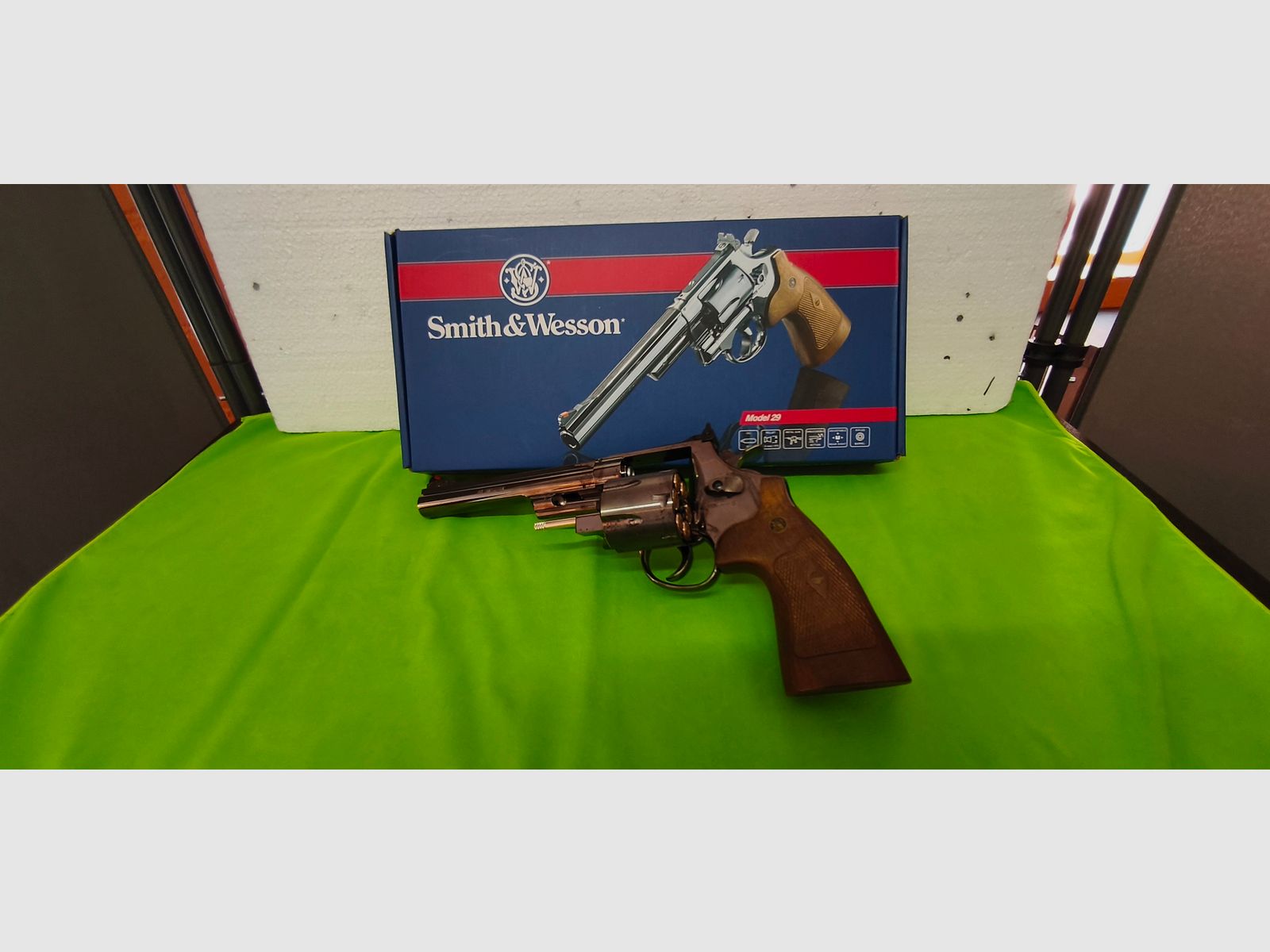 Leggenda in look lucido: Smith & Wesson M29 (.44 Magnum icona) di Umarex! 💥