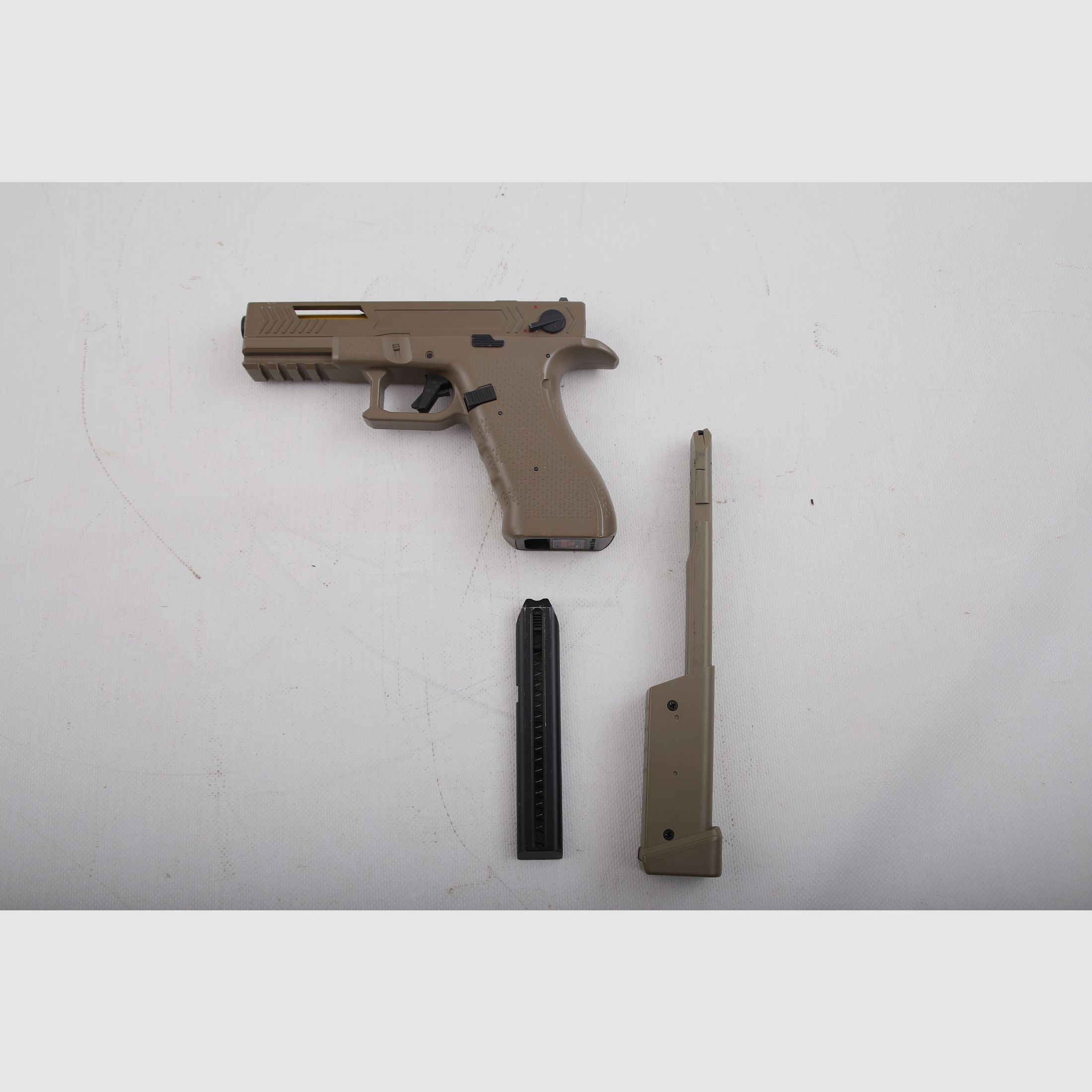 Cyma CM.131 Begadi Gen.3 Airsoft Pistol <0.5J AEG + case + 2 magazines