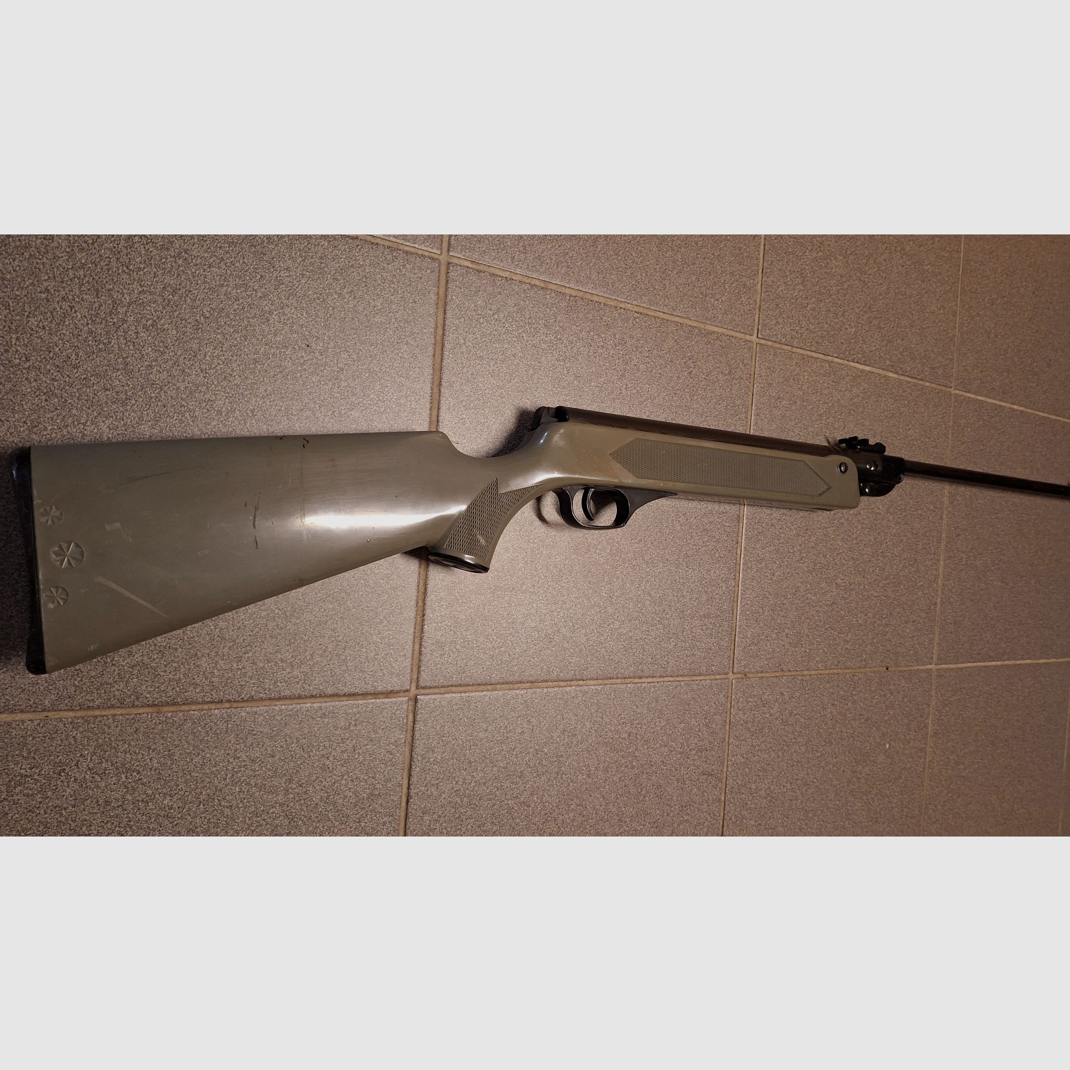 Rifle de aire Modelo 304 Haenel Suhl Original DDR con cañón largo de 49cm!