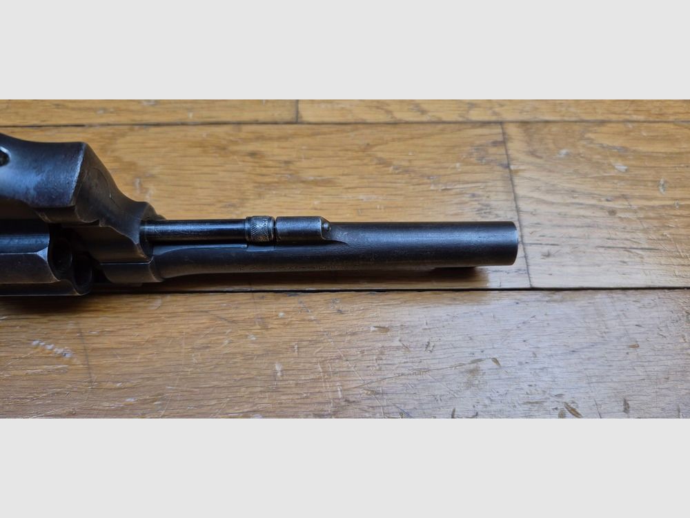 Zeer mooie revolver Smith & Wesson « Victory » – De Hand ejector 1899 en het toekomstige model 10 uit de Tweede Wereldoorlog – Kal. 38 SW / 38-200 – Uitstekende mechanica – Mooie esthetische staat – Mooie loop – Persoonlijk wapen van een Franse « Jedburgh » commando van Force 156 van de Britse SOE in Indochina – Zeer zeldzaam lokaal holster – Wapen uit begin januari 1944 vol geschiedenis – TBE, afbeelding 12 van 31