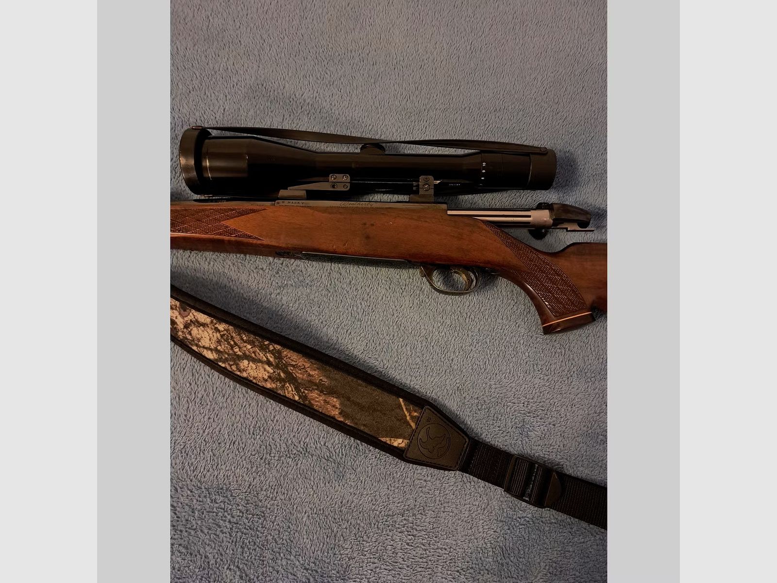 ⁷Weatherby Mark V  /  Kal. 8x68 S