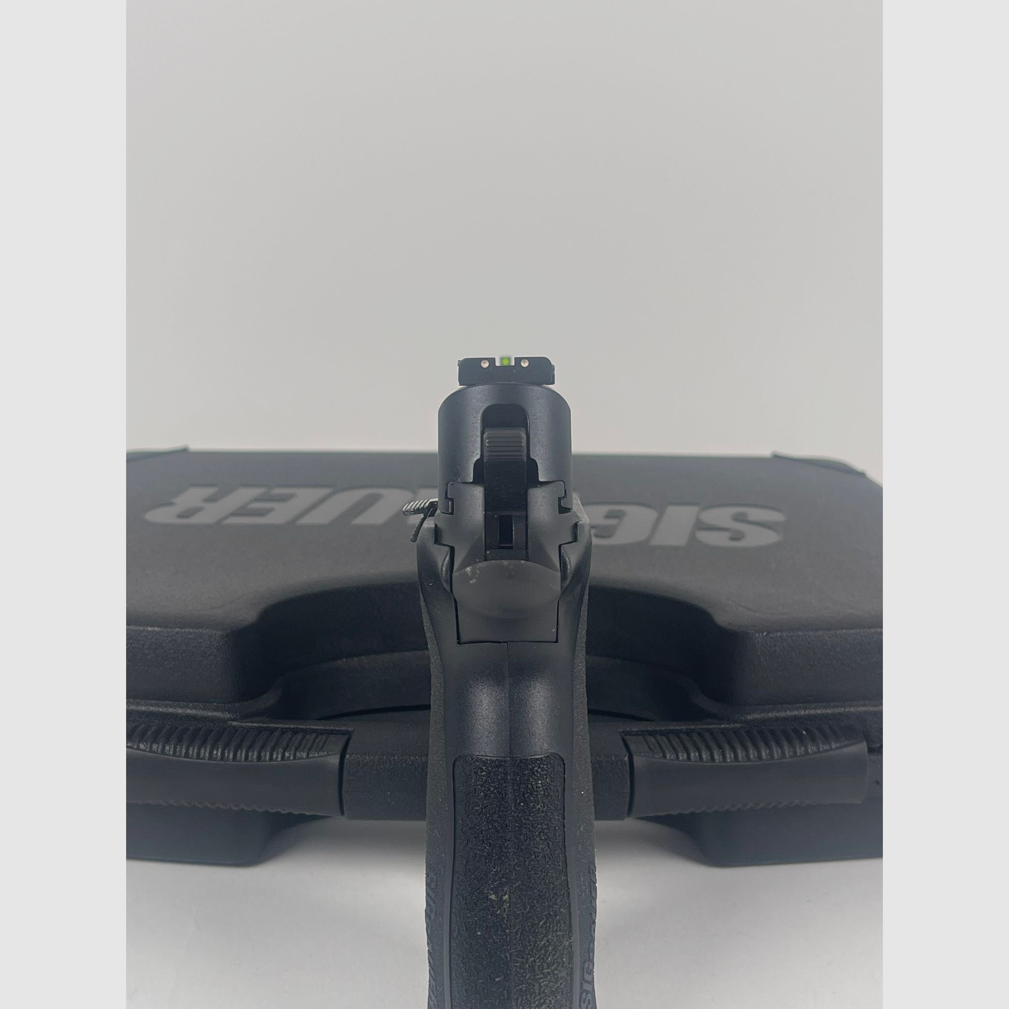 SIG SAUER P226 LCD II