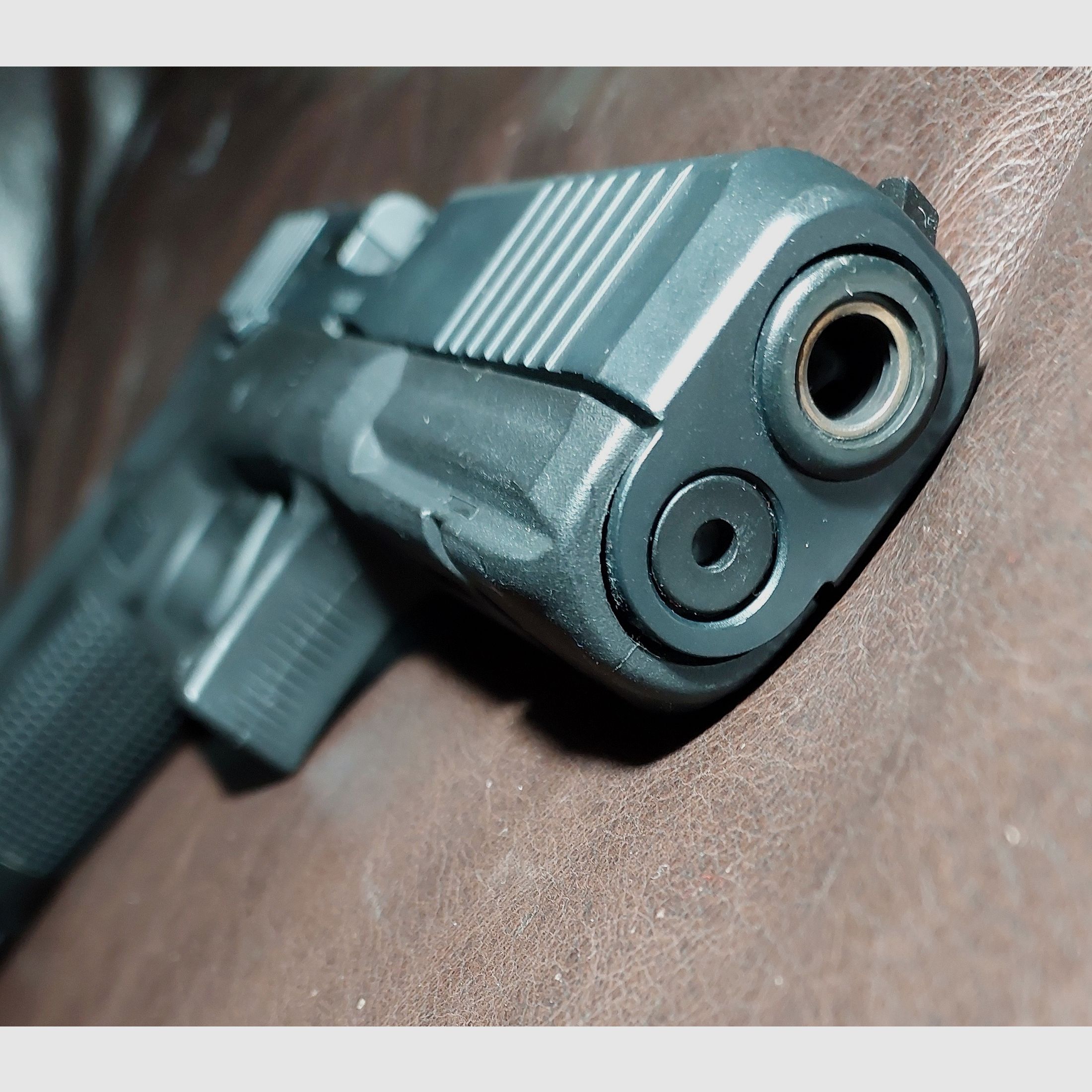 Glock 17 Gen5 pistolet alarmowy 9mm P.A.K. czarny (PTB 1068) - 2 magazynki - taktyczny holster IWB Rex Arms Sidecar