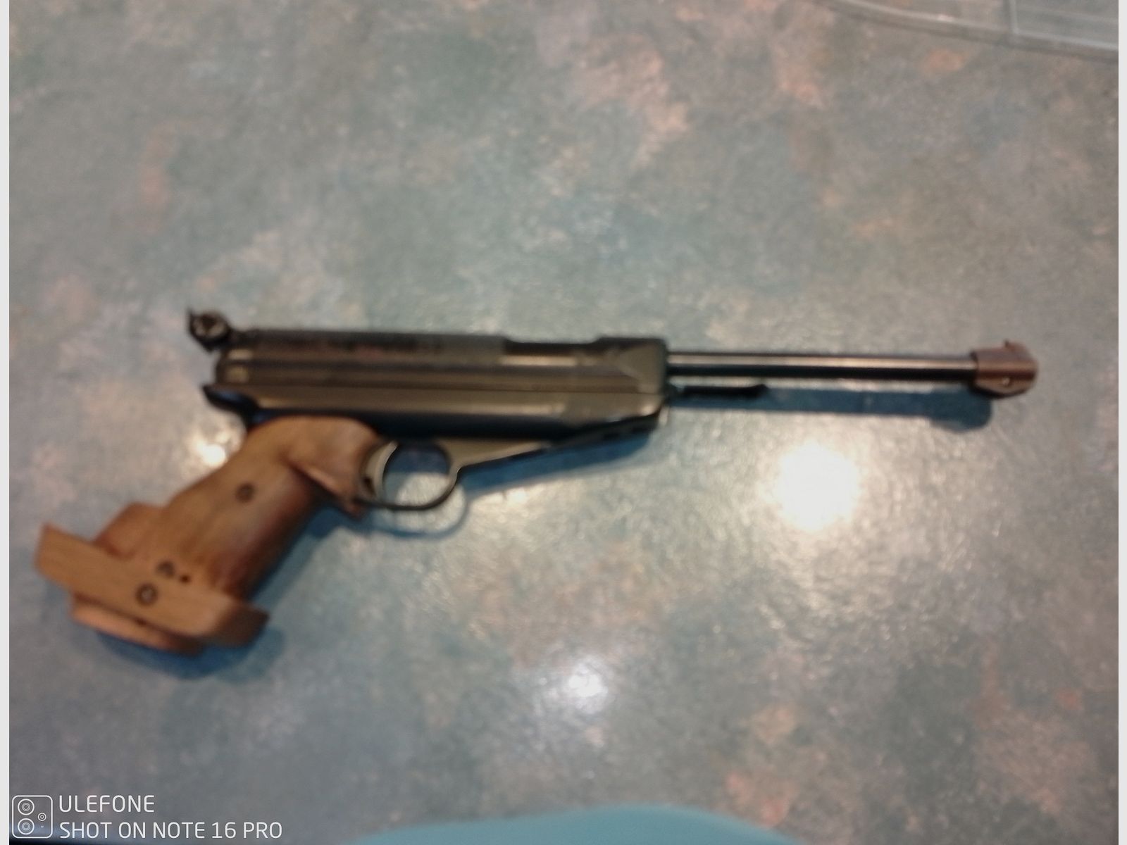 Pistola ad aria Feinwerkbau, arma da competizione, ottima precisione, precisione di tiro