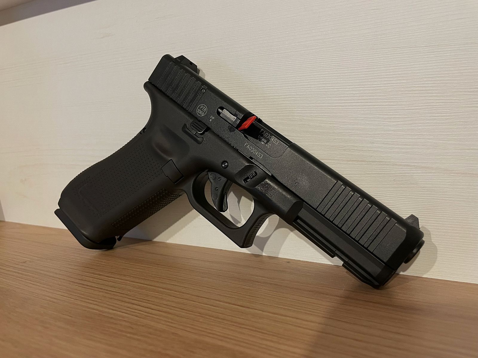 Glock 17 Gen5 Schreckschuss Pistole 9 mm P.A.K. schwarz