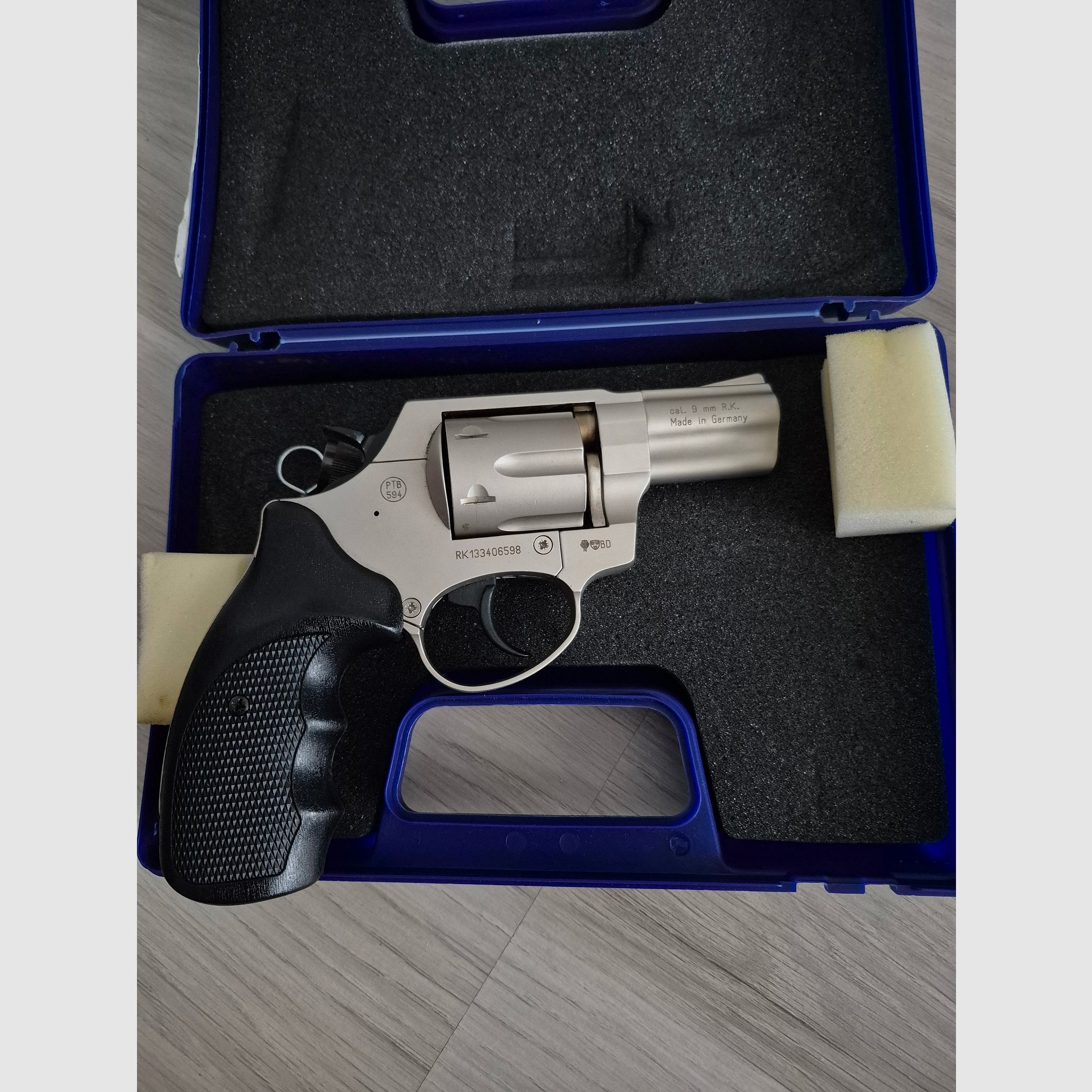 Röhm RG 89 Schreckschuss Revolver cal. 9mm R.K. – inkl. Abschussbecher + Koffer