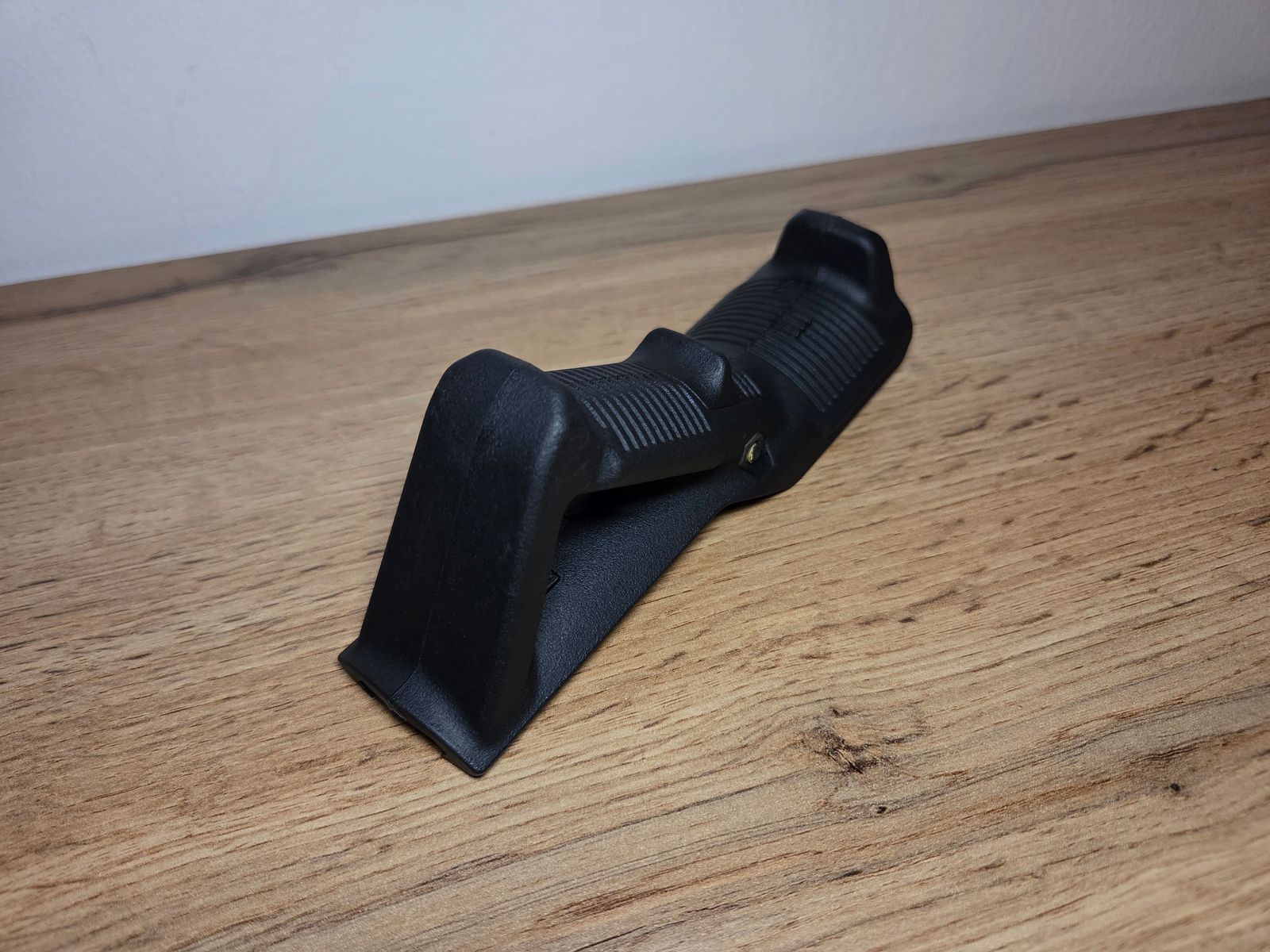 Magpul AFG 1 angled foregrip Picatinny foregrip