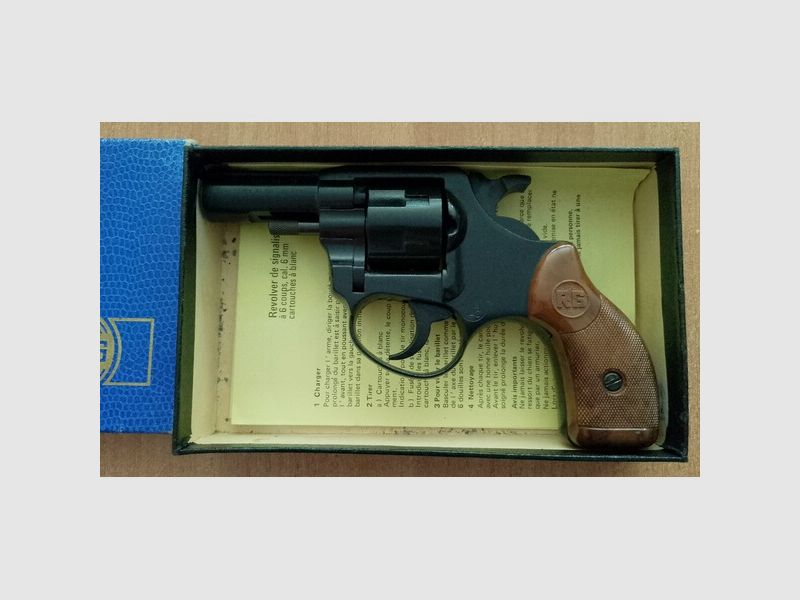 Röhm Schreckschussrevolver RG 76 mit der PTB 140 im Kaliber 6 mm Knall